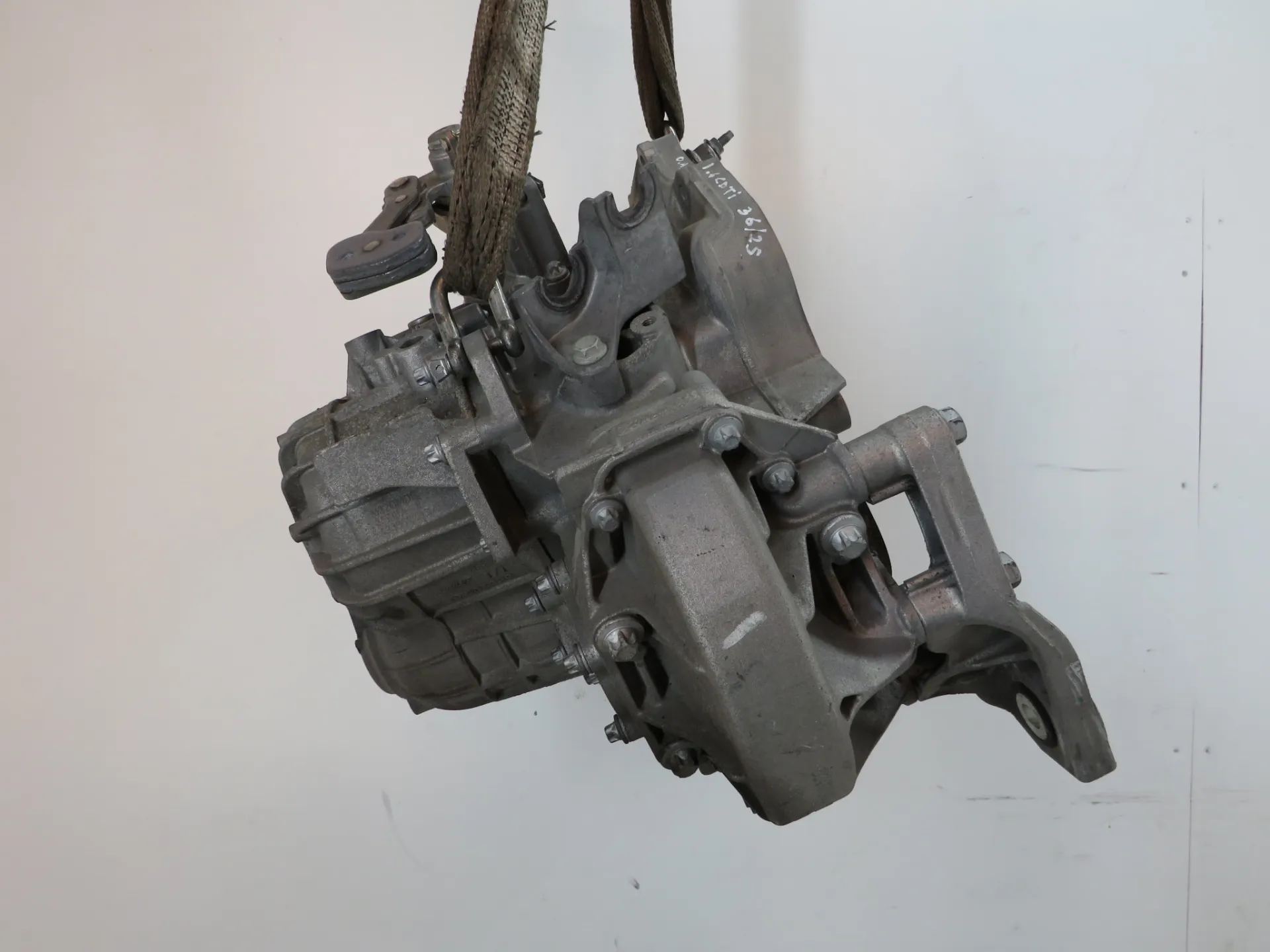 Manual gearbox OPEL Astra K Sports Tourer Imagem-3