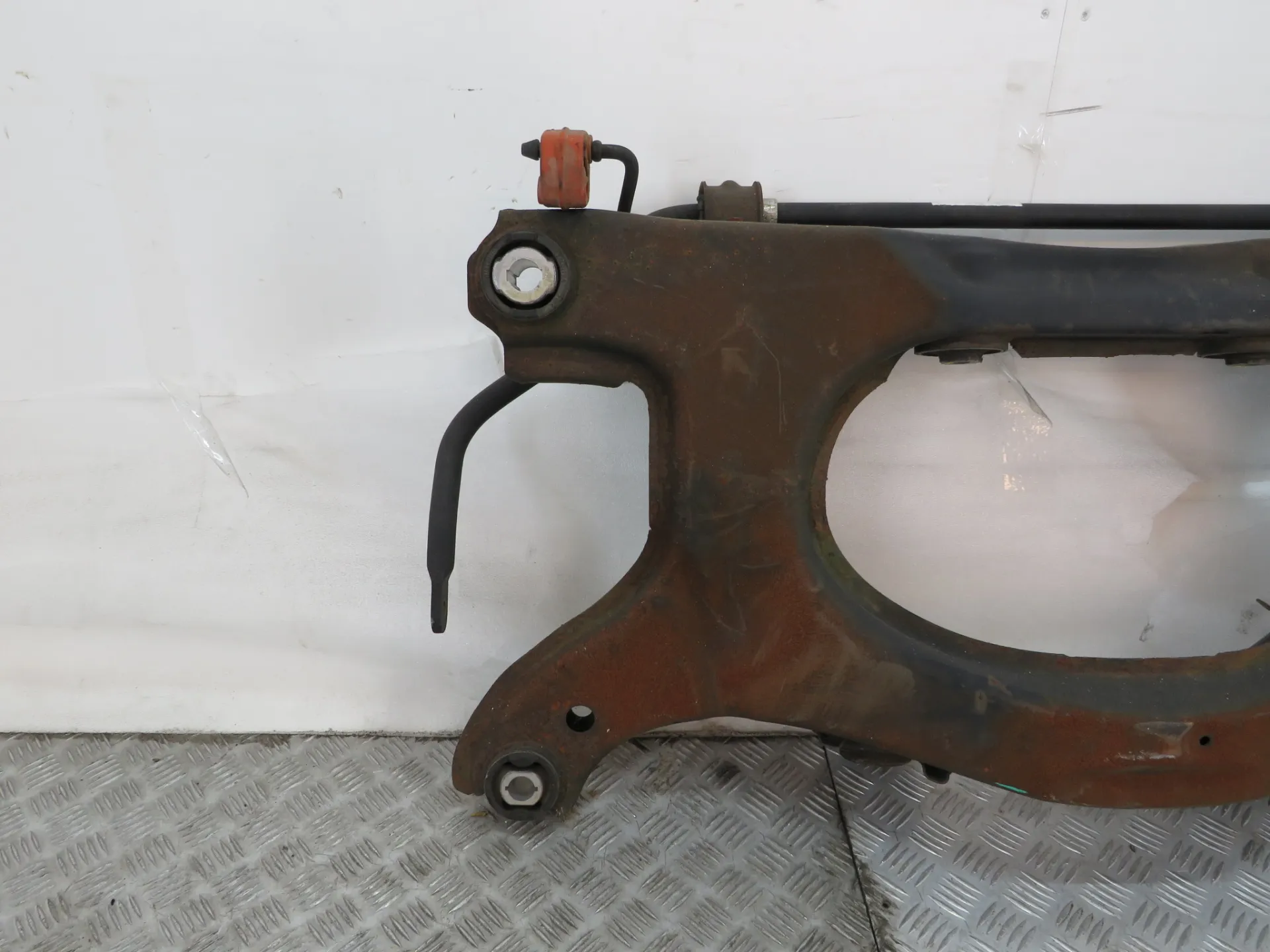 Rear subframe LAND ROVER Freelander 2 (L359) Imagem-1