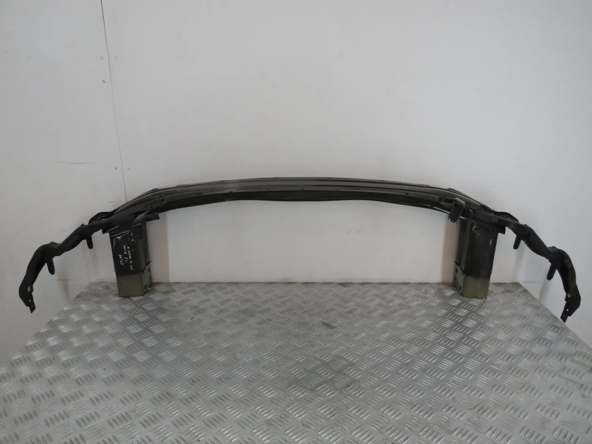 Front bumper reinforcement OPEL Astra K Sports Tourer