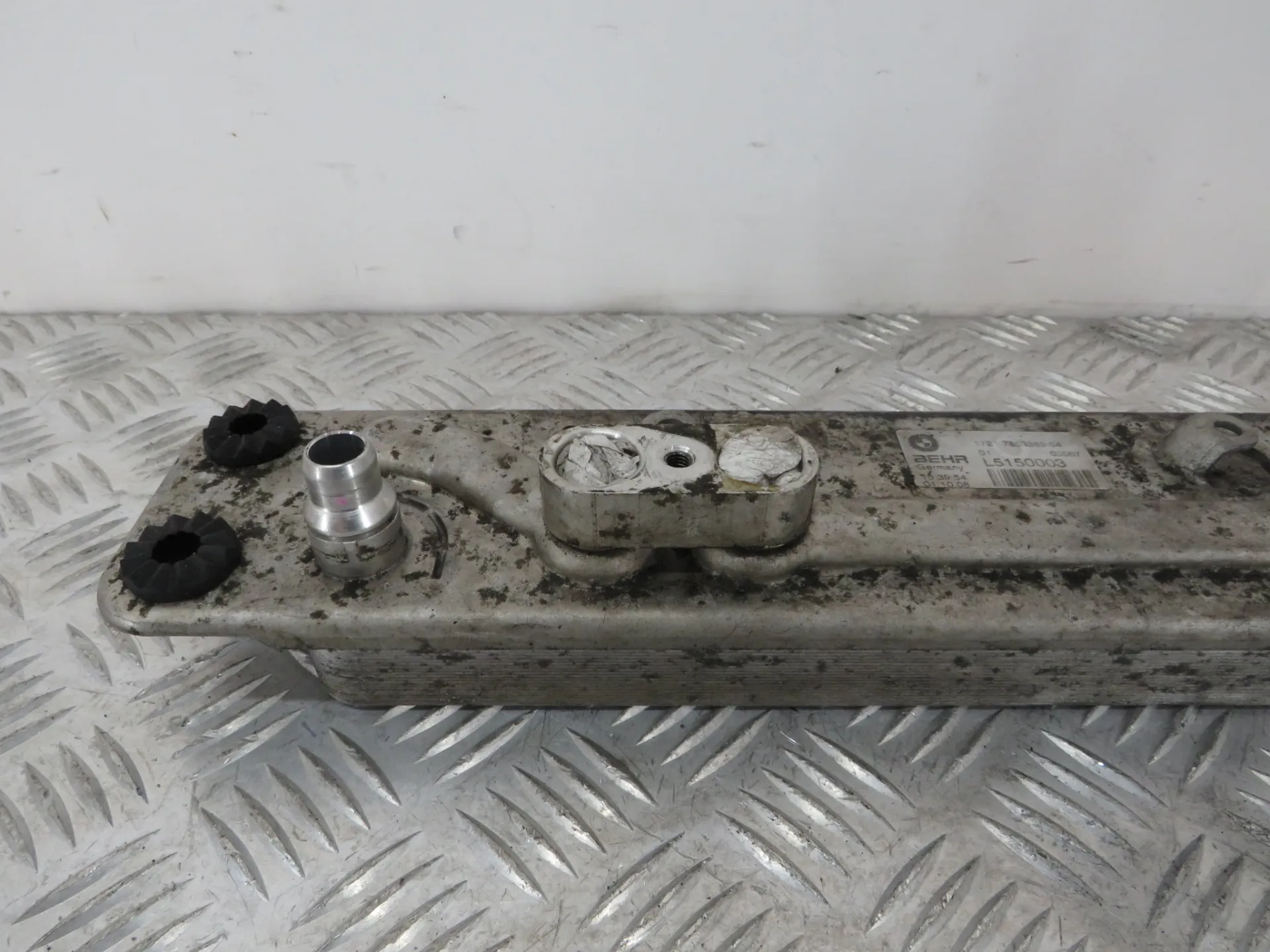 Radiador do óleo BMW X6 (E71, E72) Imagem-1