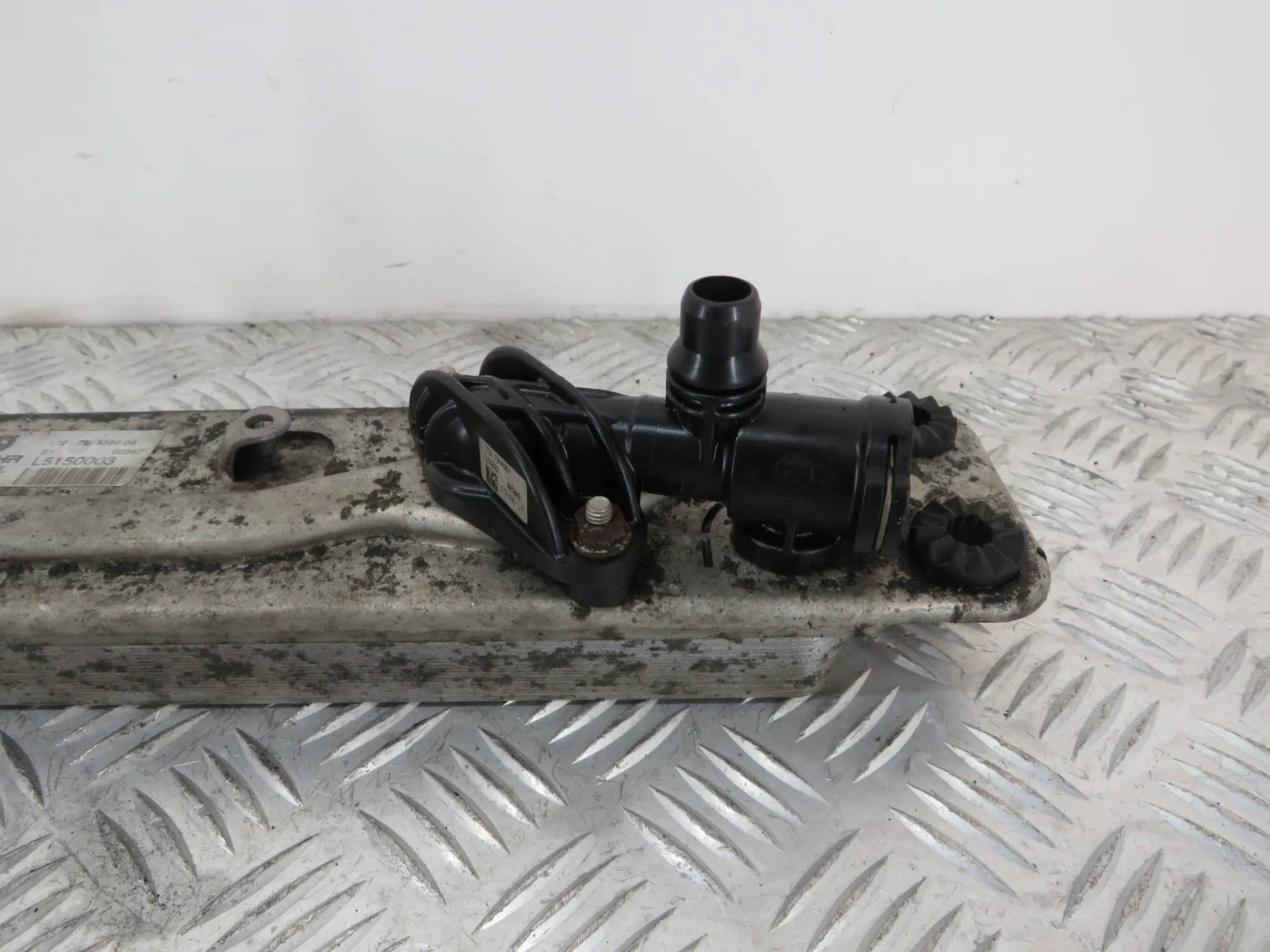 Radiador do óleo BMW X6 (E71, E72) Imagem-2