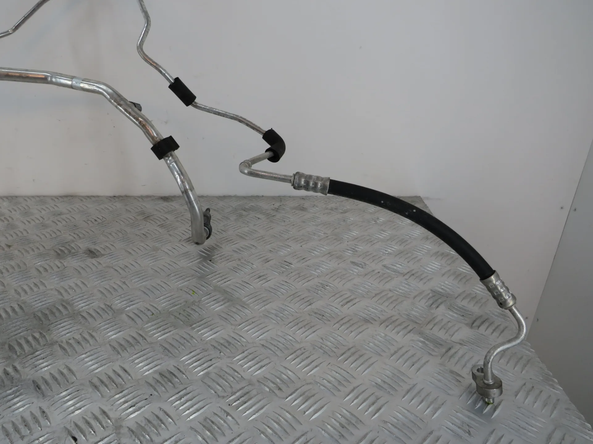 AC pipe OPEL Astra K Sports Tourer Imagem-2