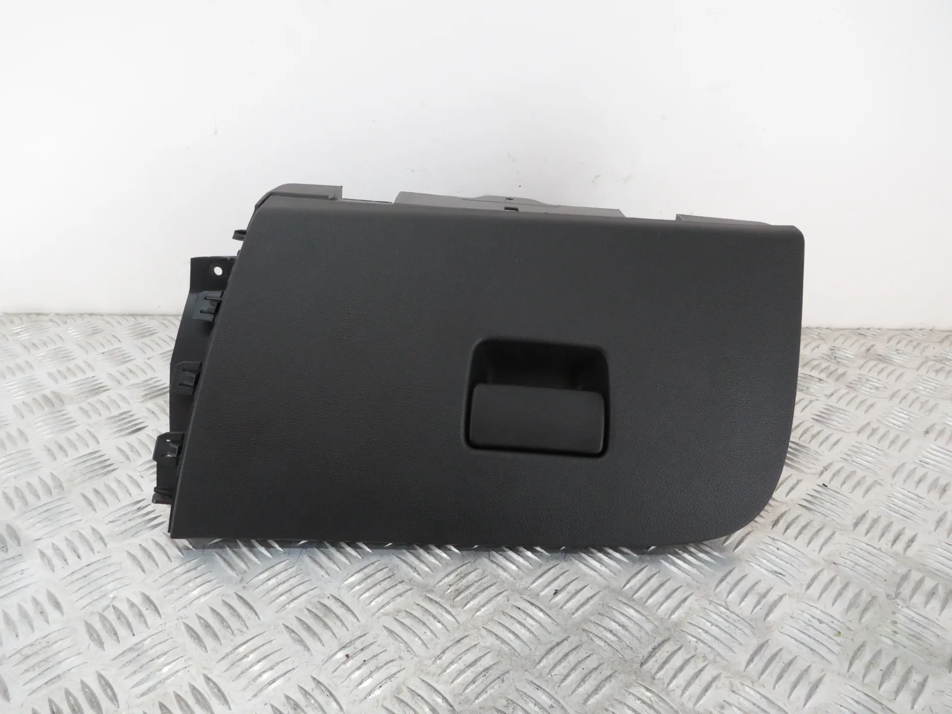 Glove Box / Compartment OPEL Astra K Sports Tourer