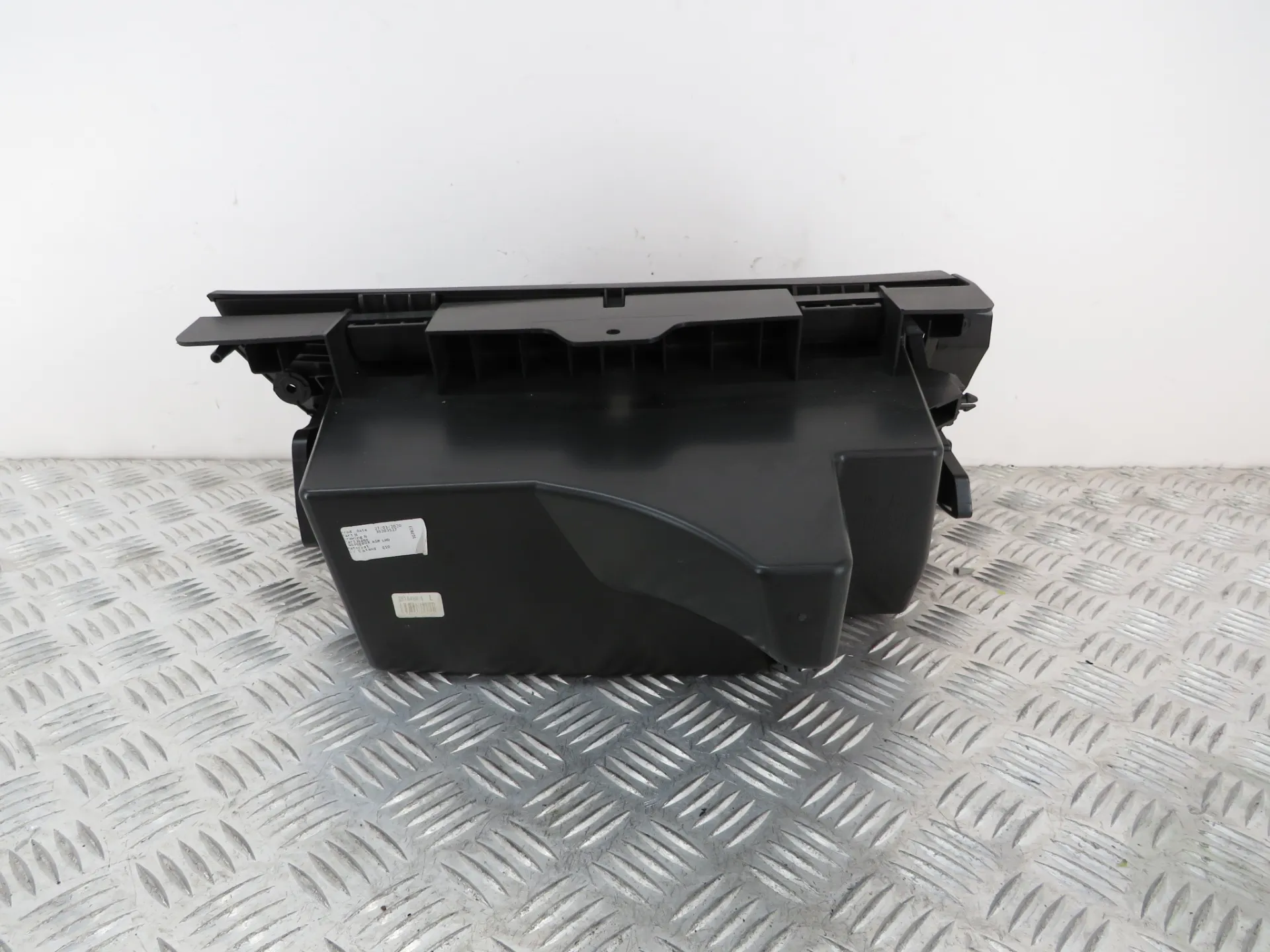 Vano portaoggetti OPEL Astra K Sports Tourer Imagem-1