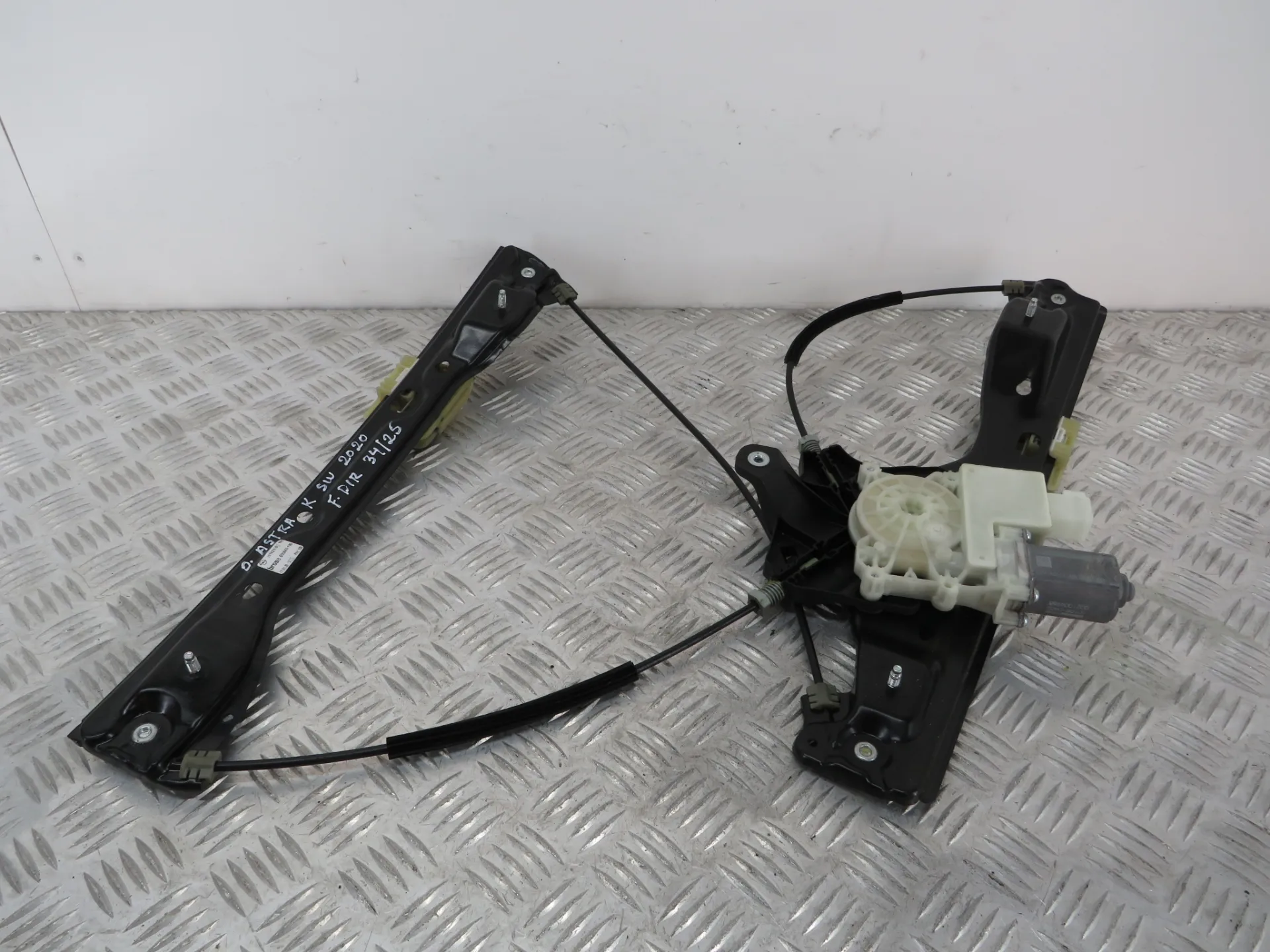 Right front window regulator OPEL Astra K Sports Tourer