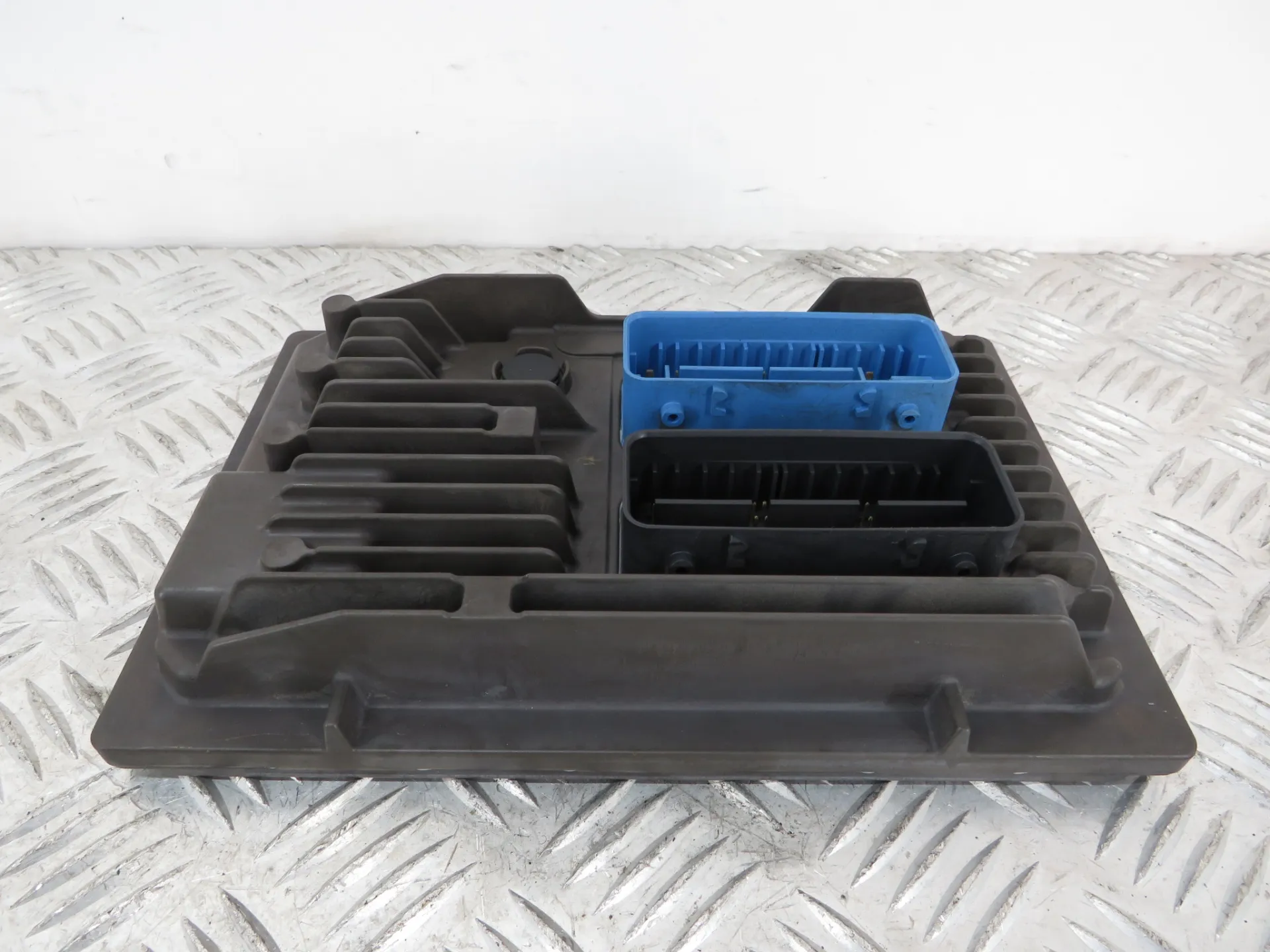 Engine control unit / ECU OPEL Astra K Sports Tourer