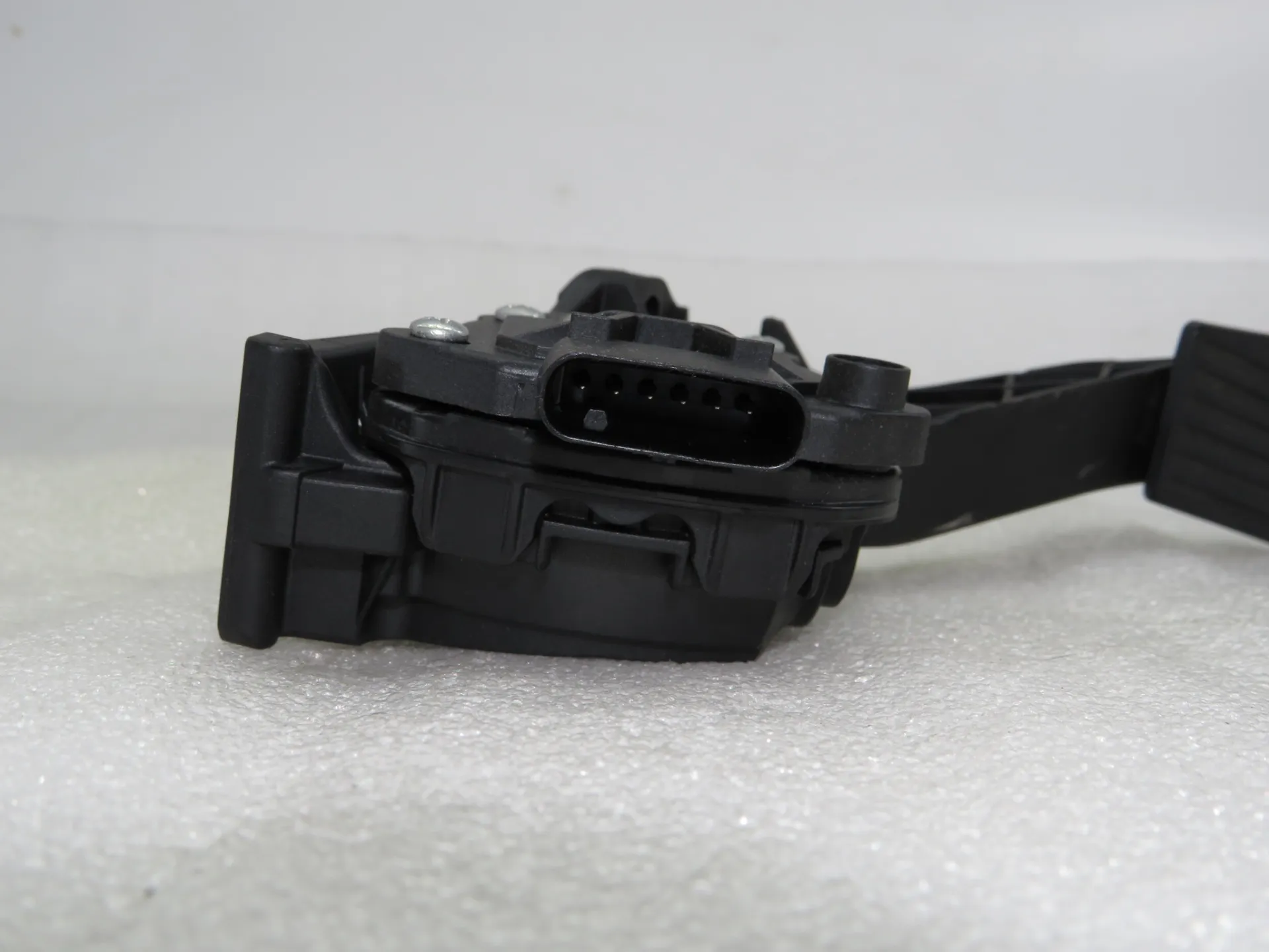 Gaspedal OPEL Astra K Sports Tourer Imagem-3