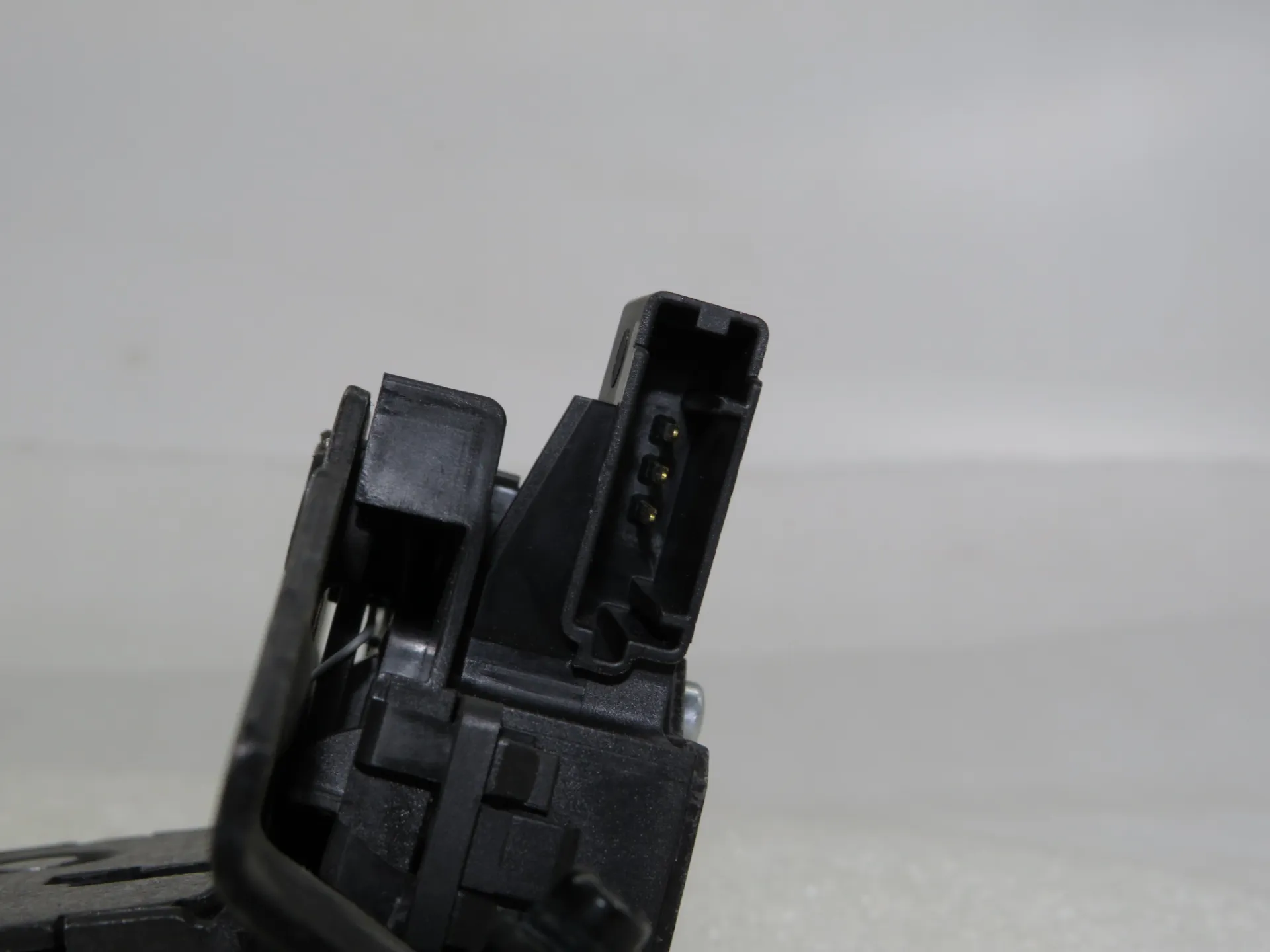 Serratura / chiusura baule OPEL Astra K Sports Tourer Imagem-3