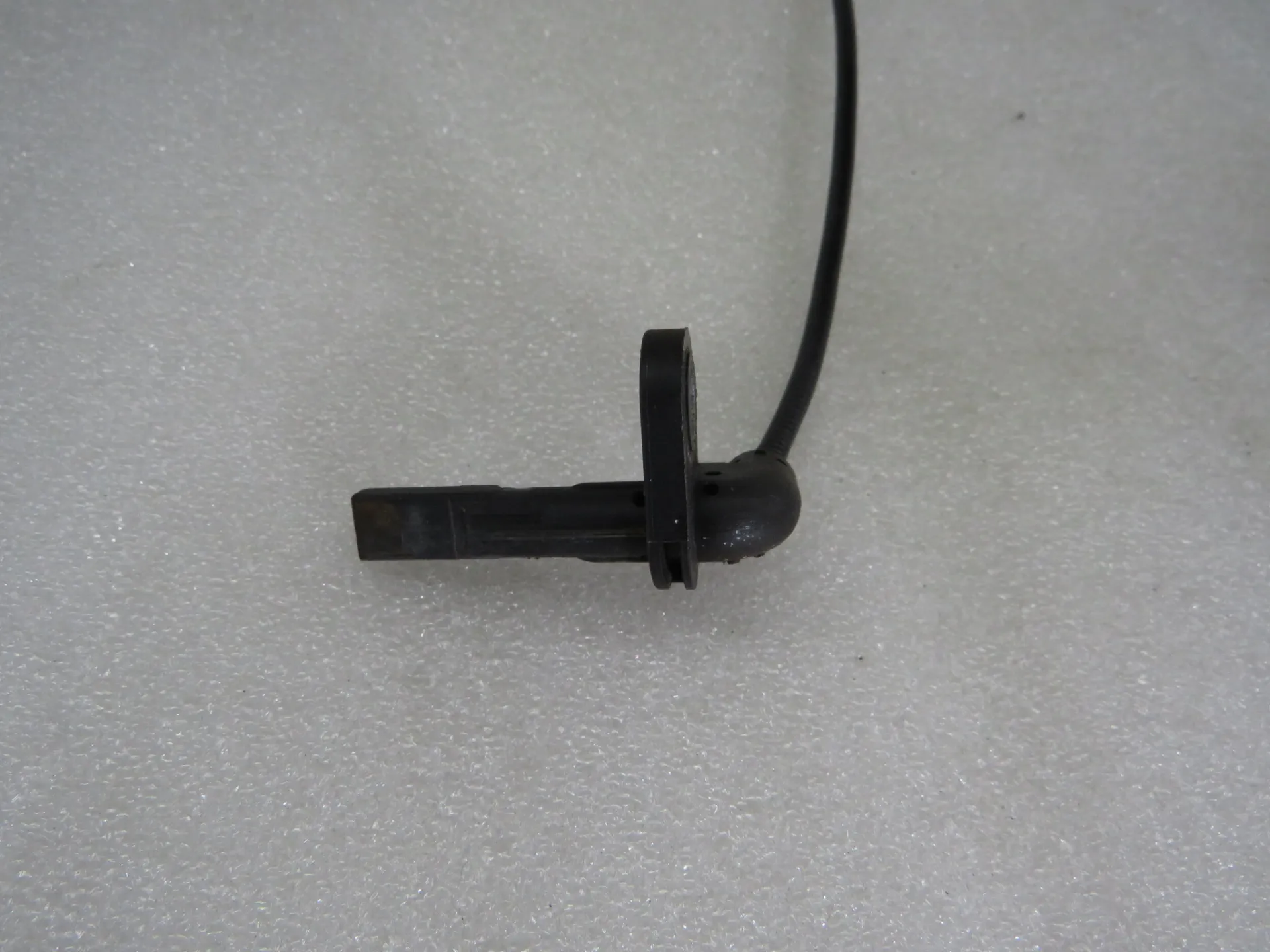 Left rear ABS sensor OPEL Astra K Sports Tourer Imagem-1