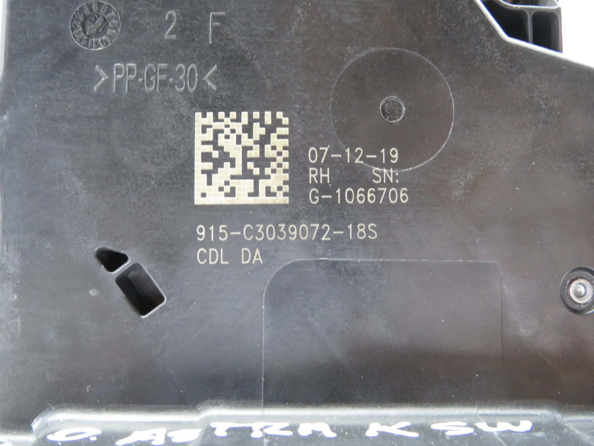 Rear Right Door Lock OPEL Astra K Sports Tourer Imagem-3