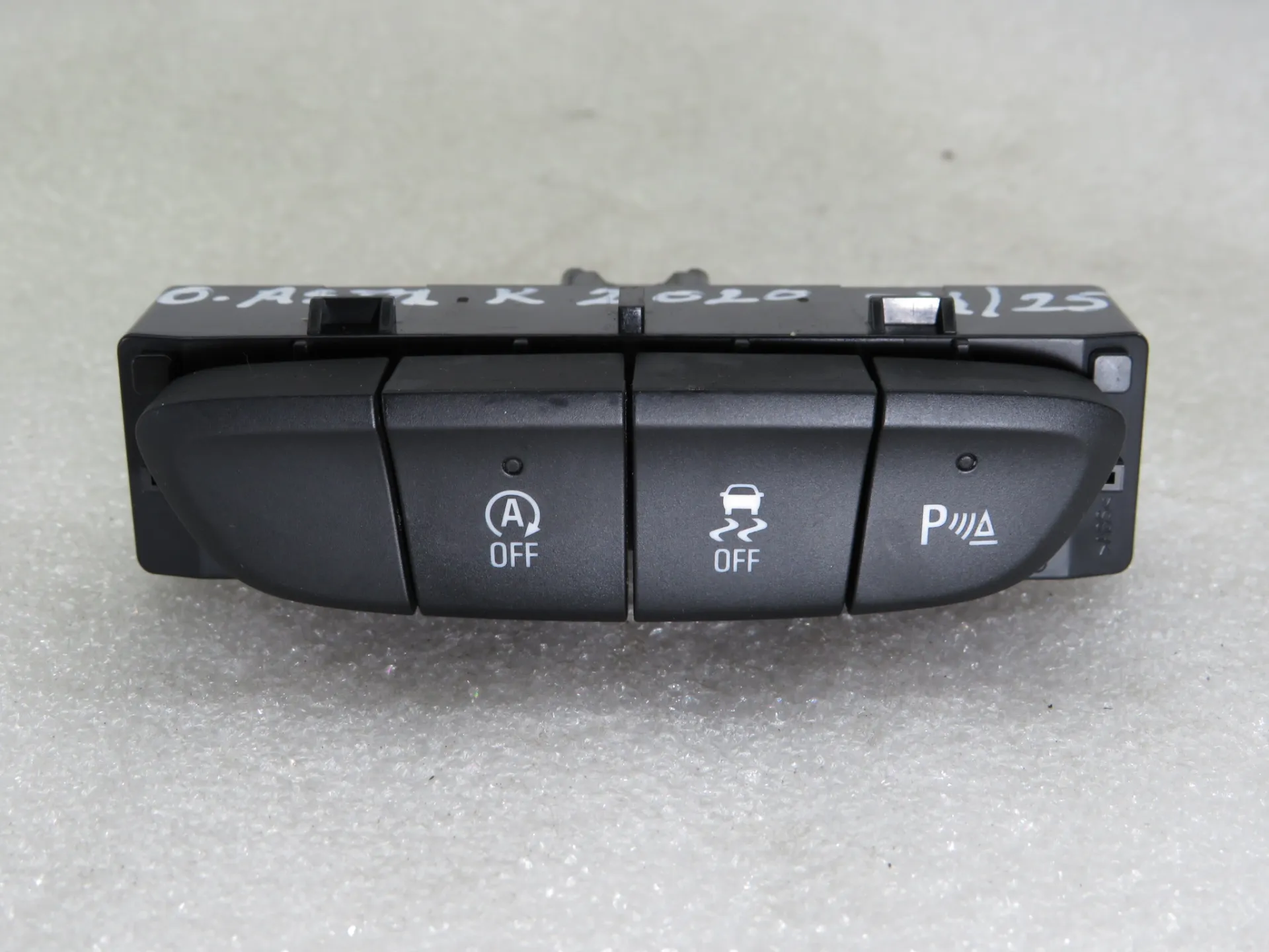 Electromechanical switch  OPEL Astra K Sports Tourer