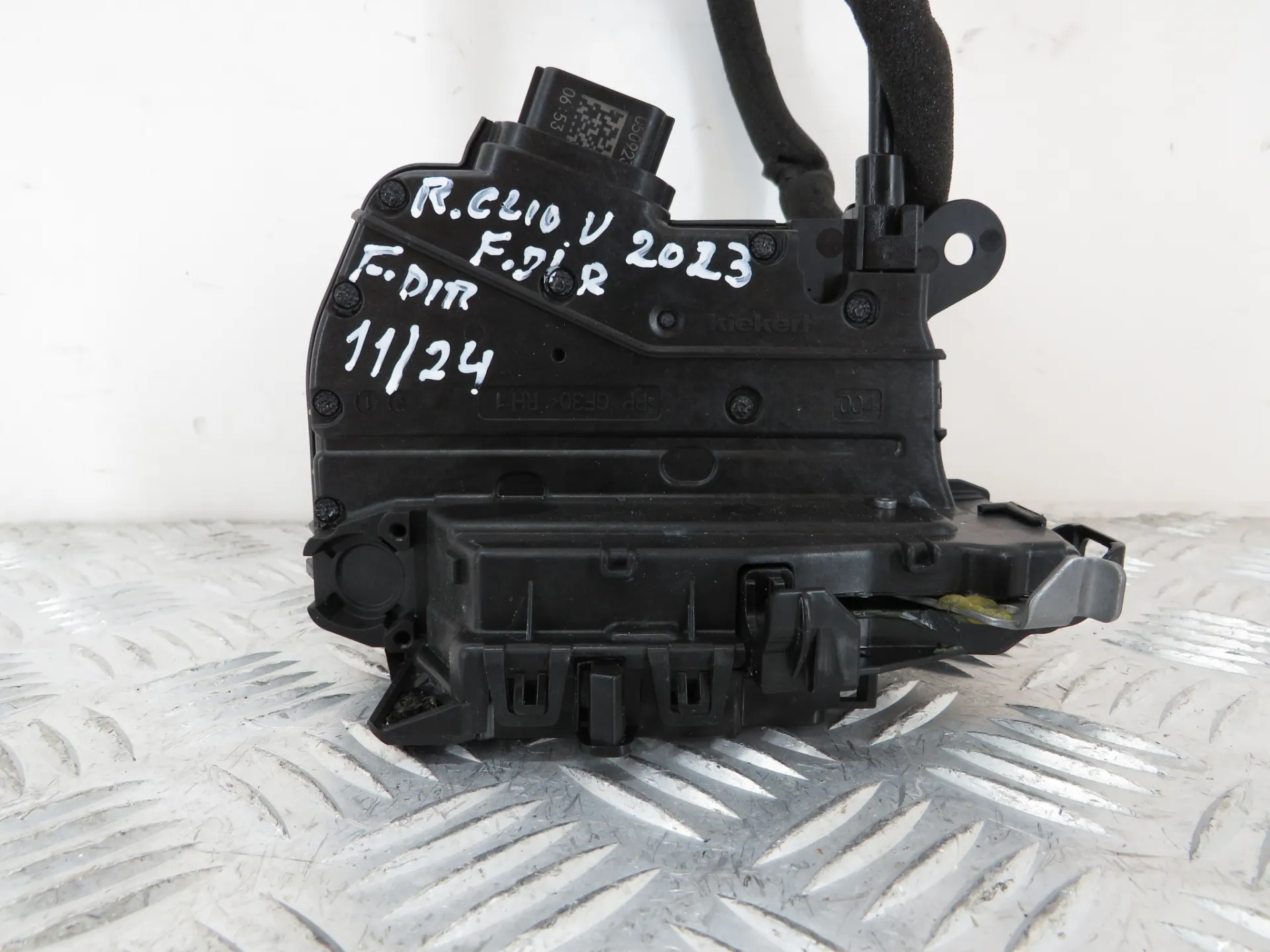 Front Right Door Lock RENAULT Clio V (BF_)