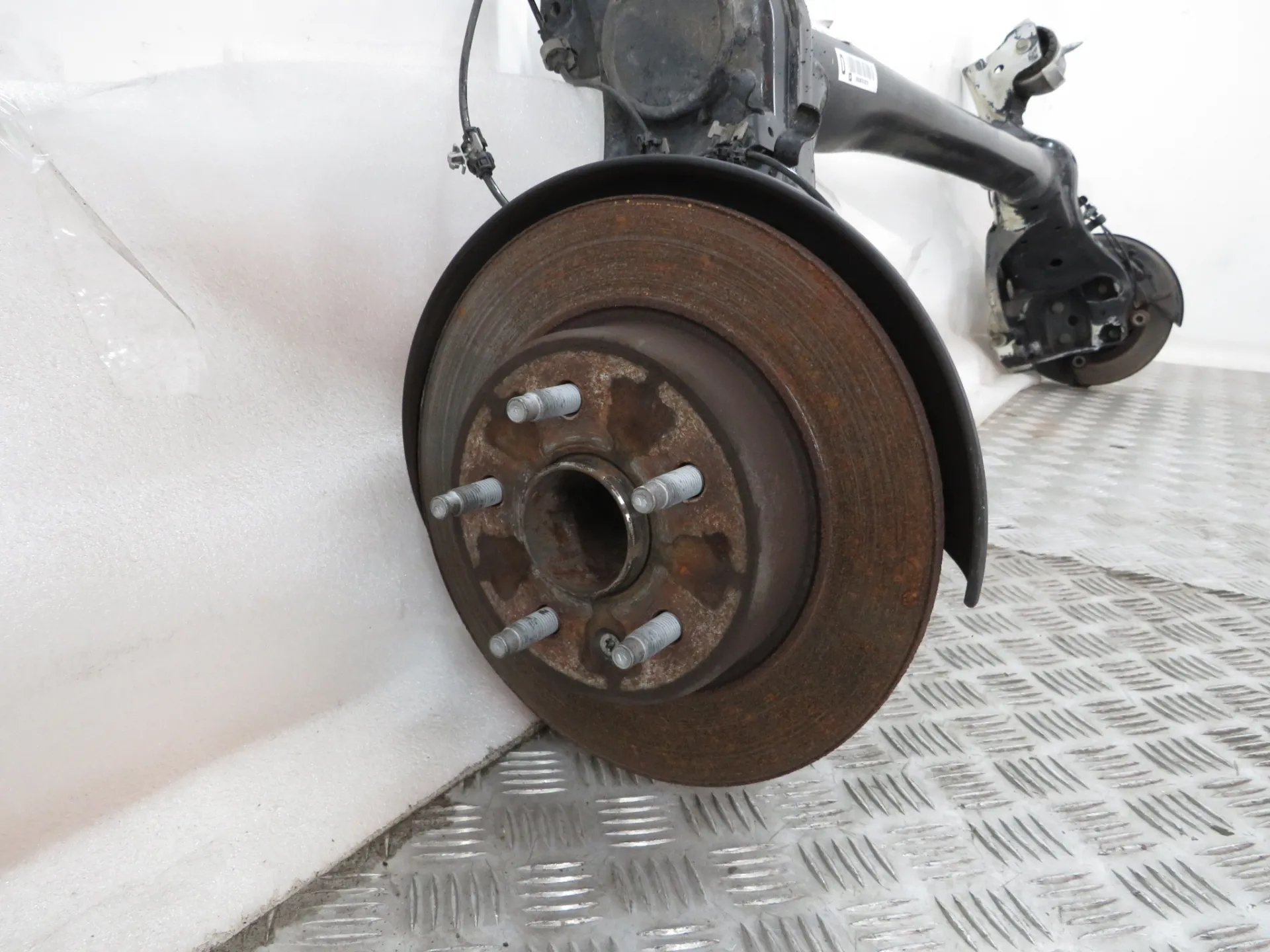 Rear axle with discs OPEL Astra K Sports Tourer Imagem-4