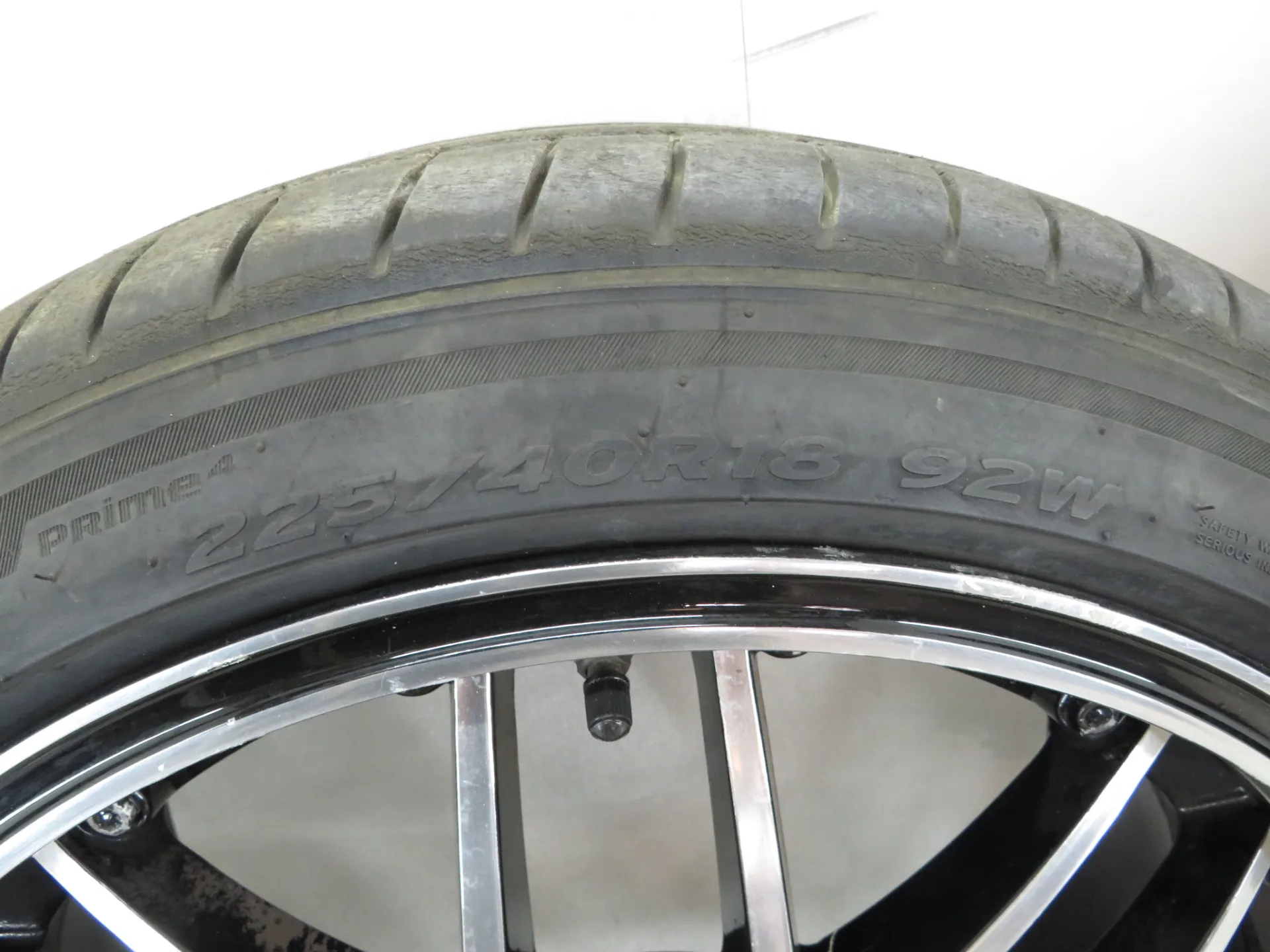 Conjunto de jantes VOLVO V40 Hatchback Imagem-11