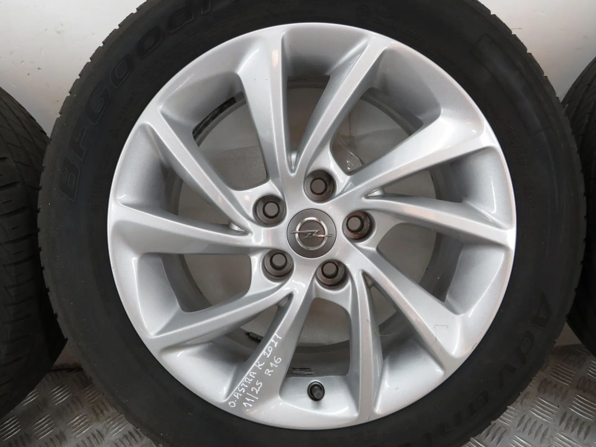 Wheel set OPEL Astra K Sports Tourer Imagem-4