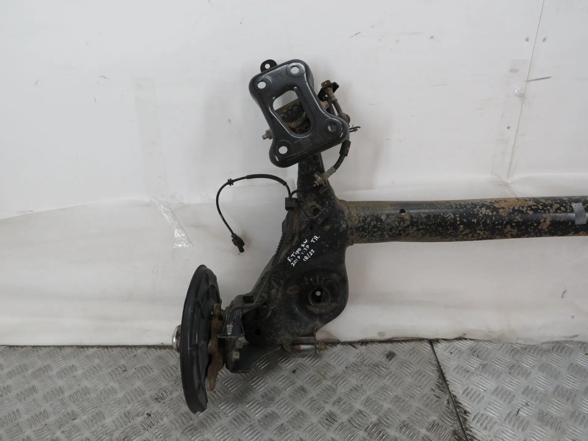 Essieu arrière à disques FIAT Tipo Wagon (358_) Imagem-1