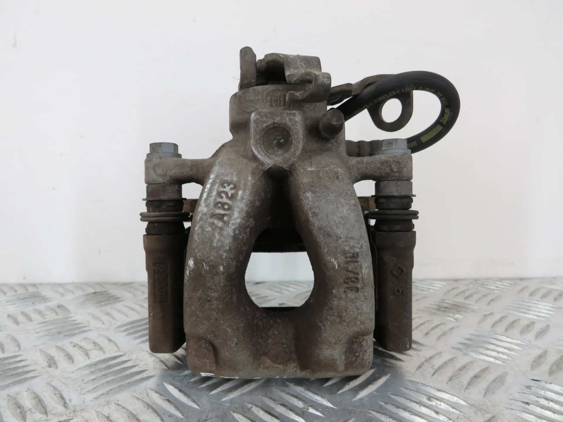 Étrier de frein arrière Droite FIAT Tipo Wagon (358_)