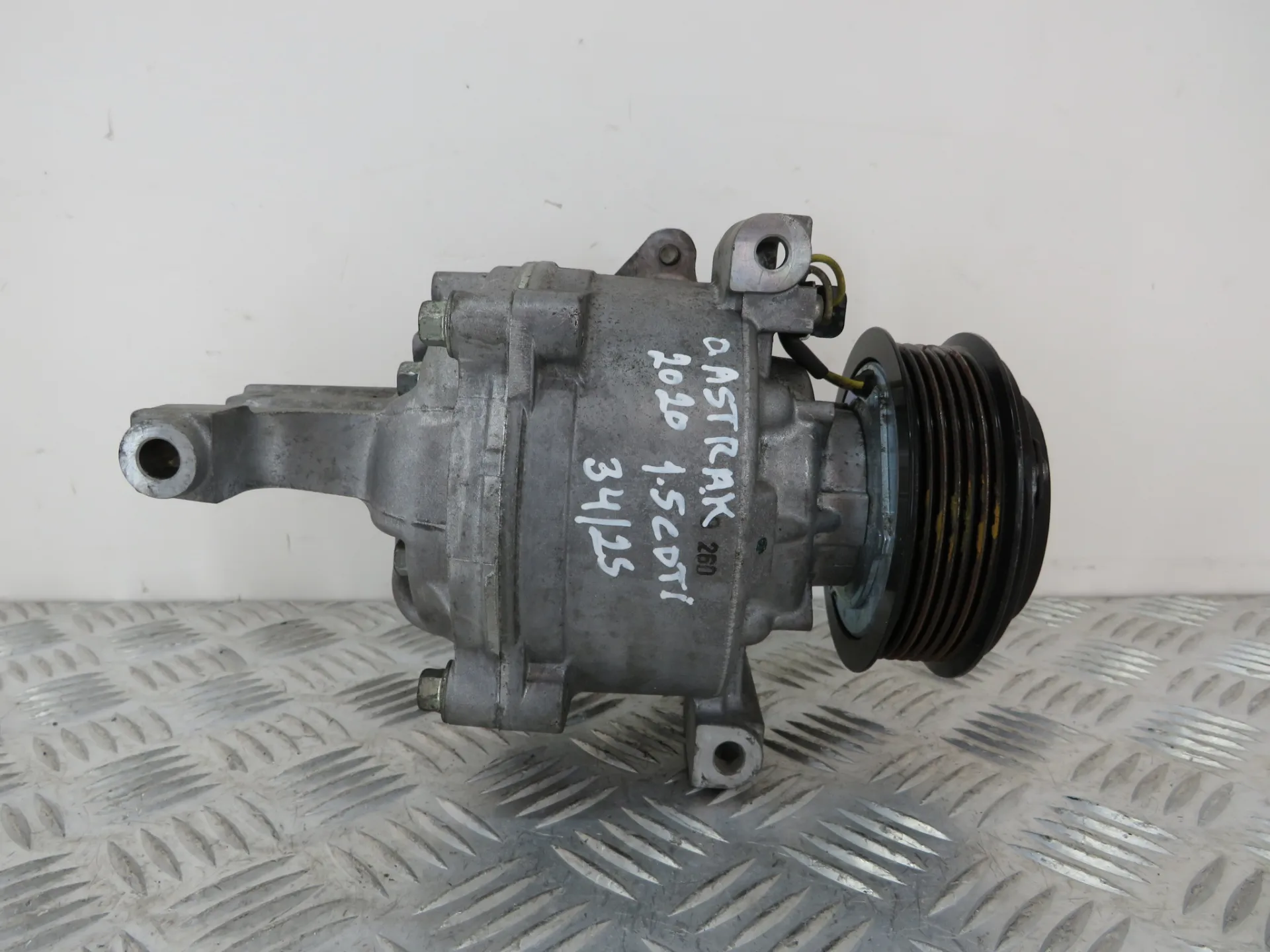 AC compressor OPEL Astra K Sports Tourer