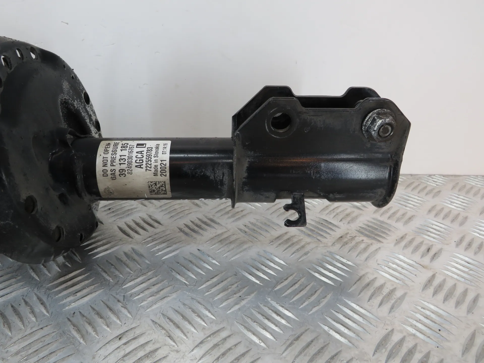 Left Front Shock Absorber OPEL Astra K Sports Tourer Imagem-2