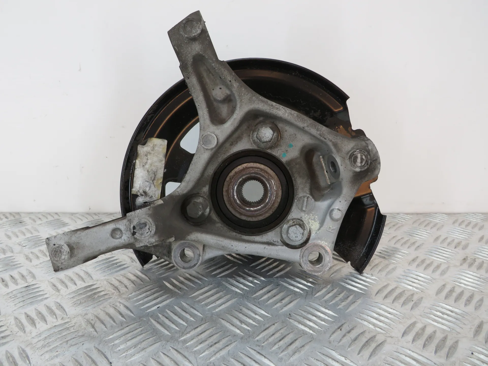 Right front steering knuckle OPEL Astra K Sports Tourer