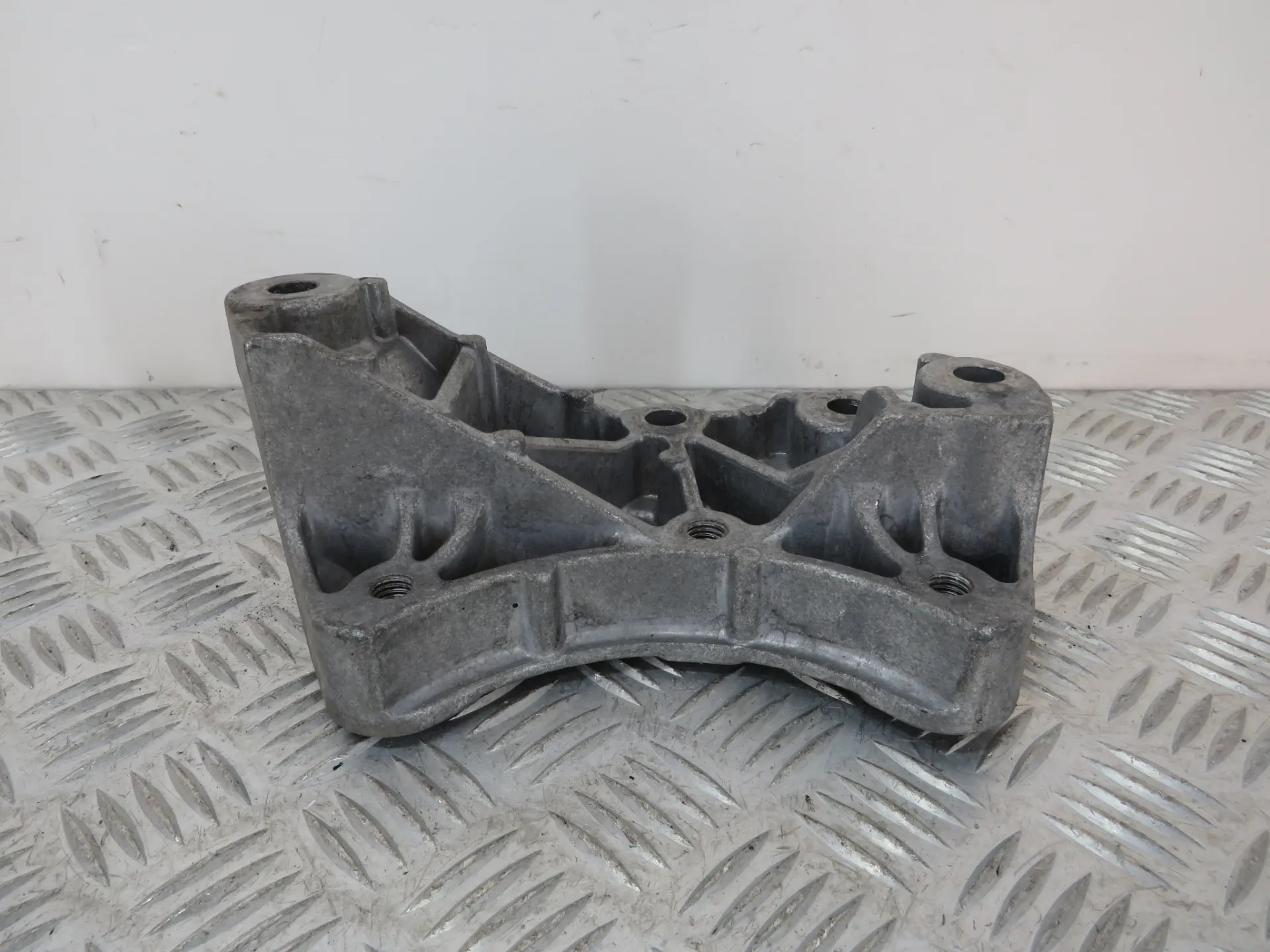 Box Support OPEL Astra K Sports Tourer Imagem-1