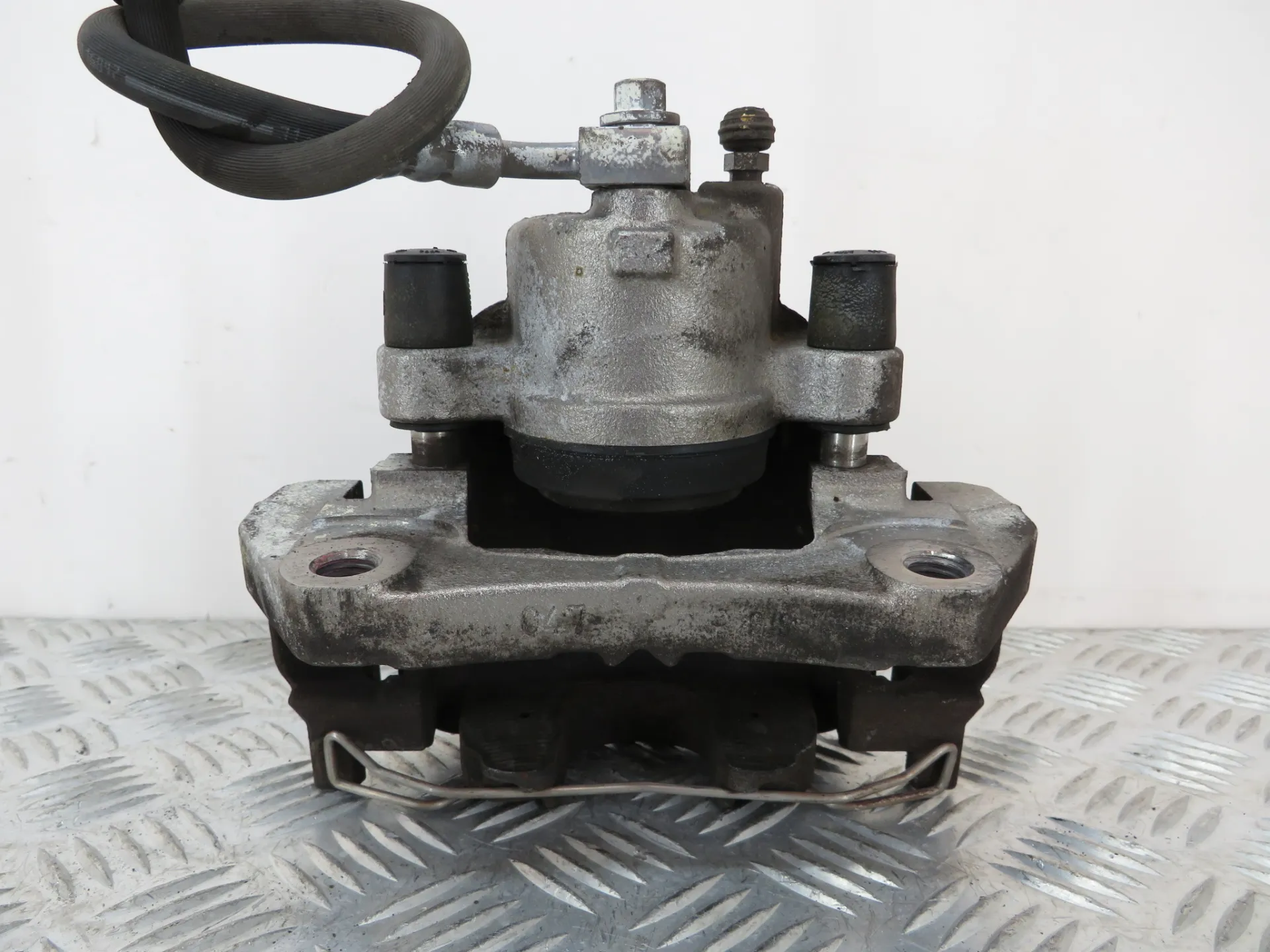 Right front Brake Caliper OPEL Astra K Sports Tourer Imagem-1