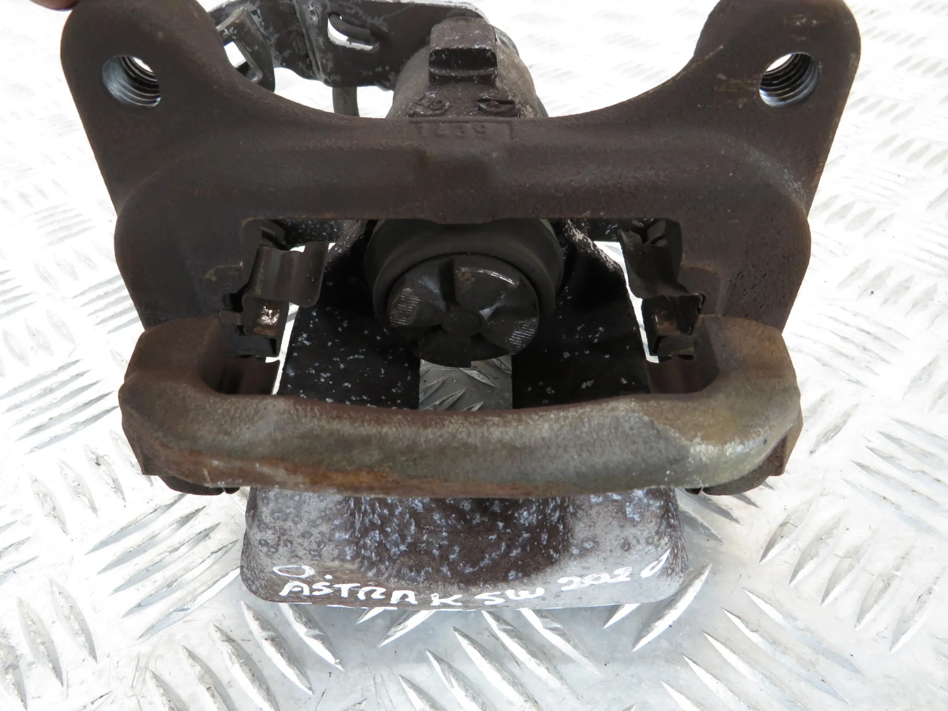 Right rear Brake Caliper OPEL Astra K Sports Tourer Imagem-2