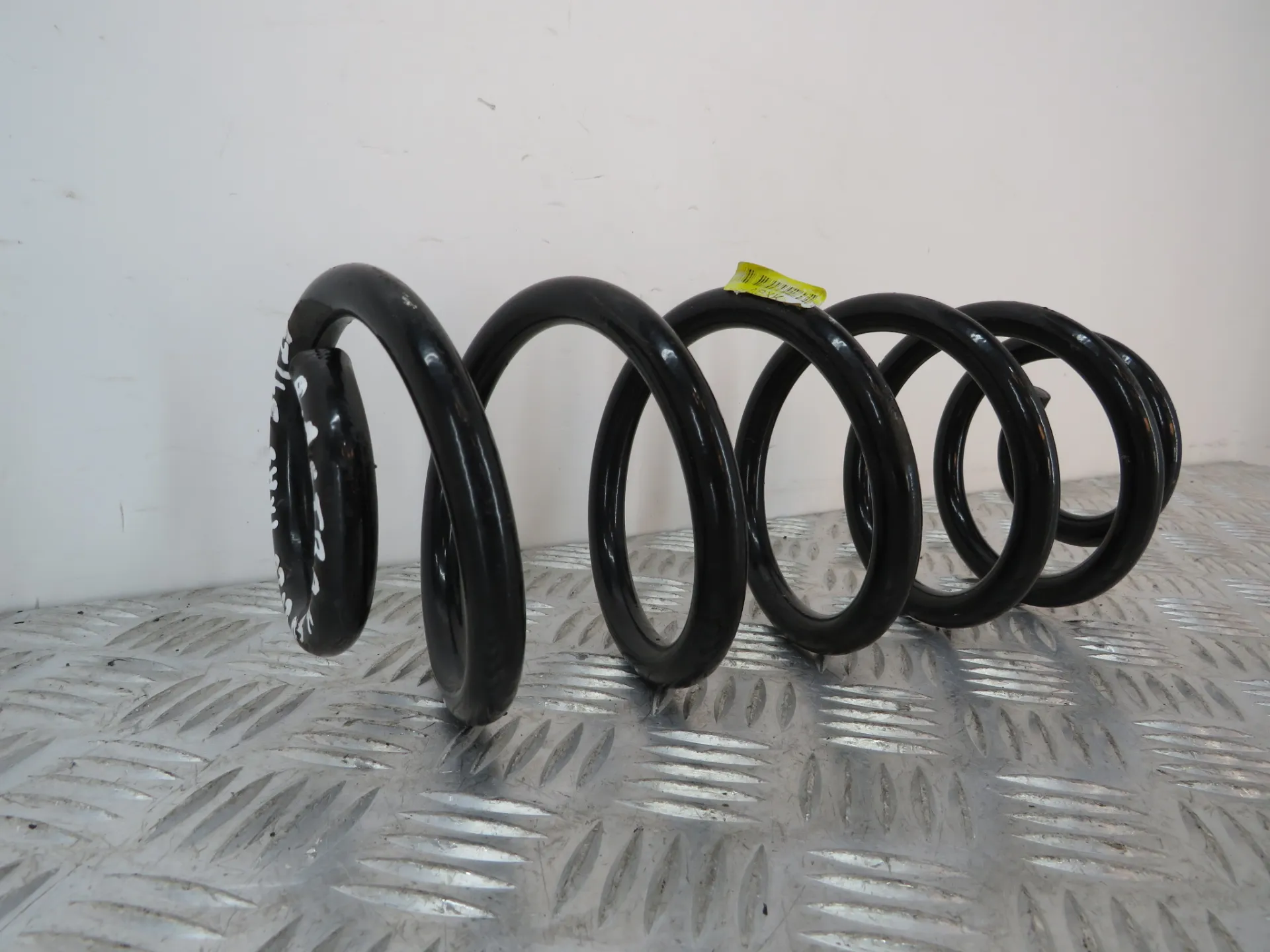 Left rear Suspension Spring OPEL Astra K Sports Tourer Imagem-2