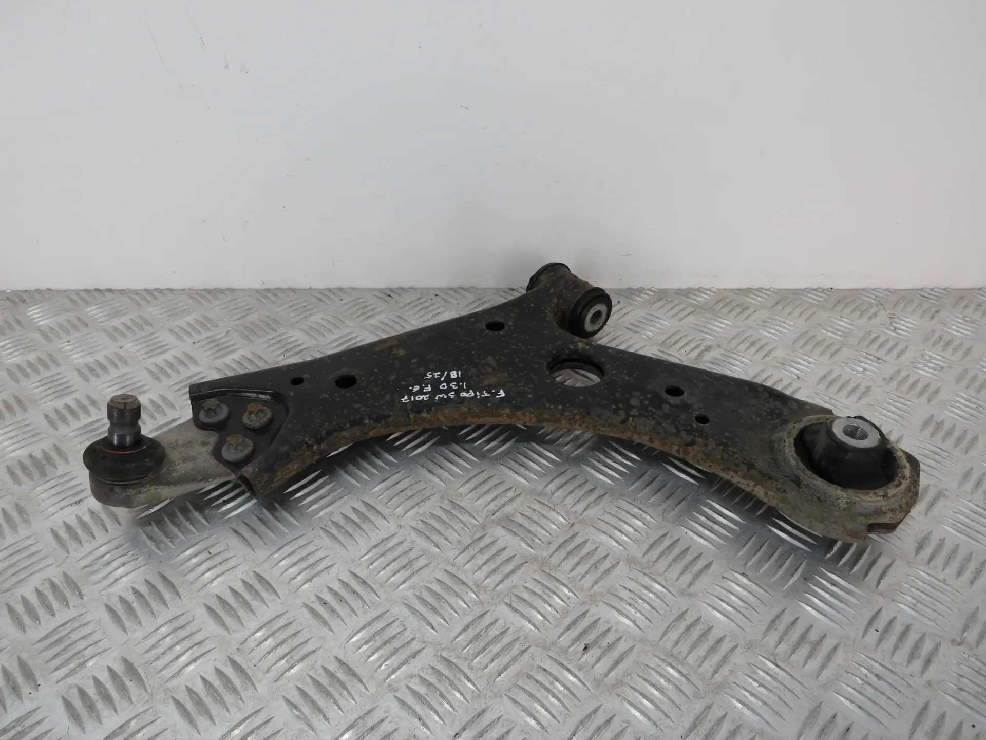 Bras de suspension Avant gauche FIAT Tipo Wagon (358_)