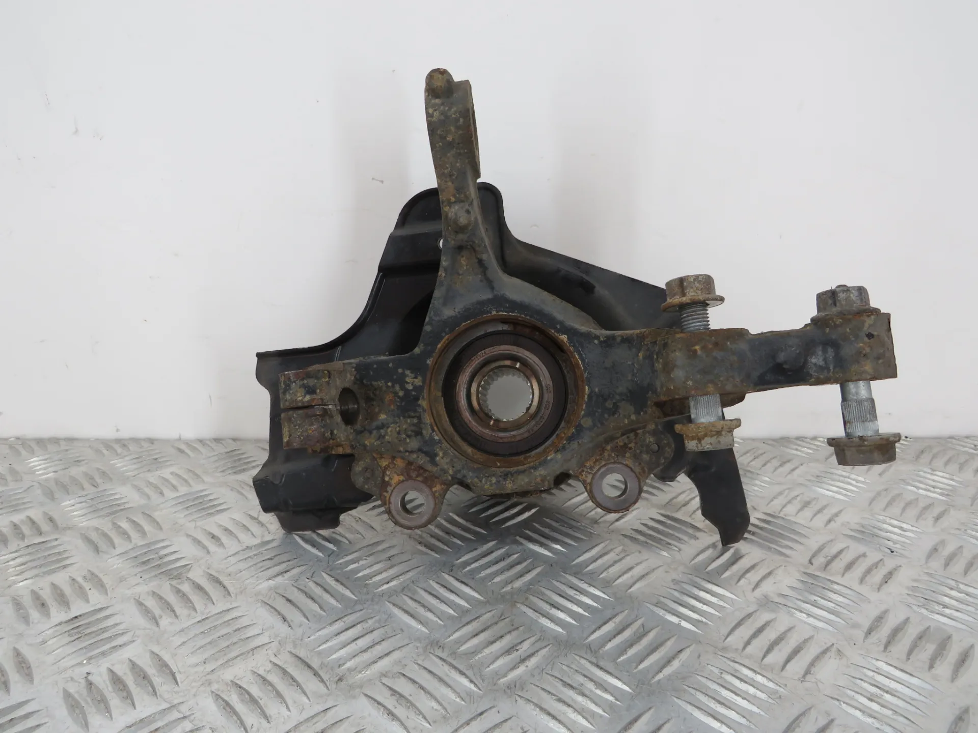 Fusée avant gauche FIAT Tipo Wagon (358_)