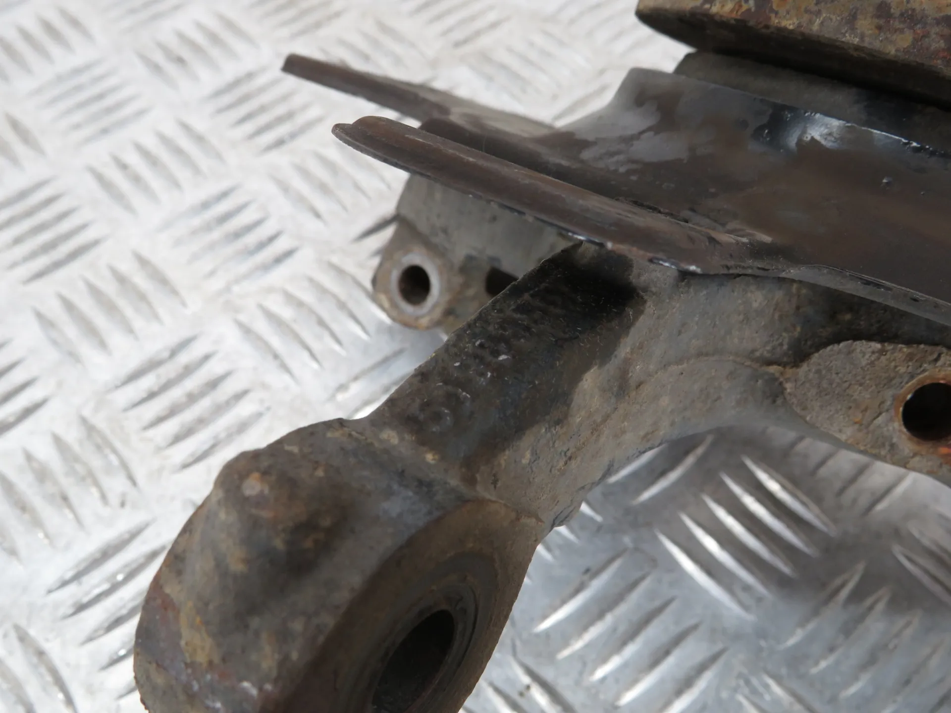 Fusée avant gauche FIAT Tipo Wagon (358_) Imagem-3