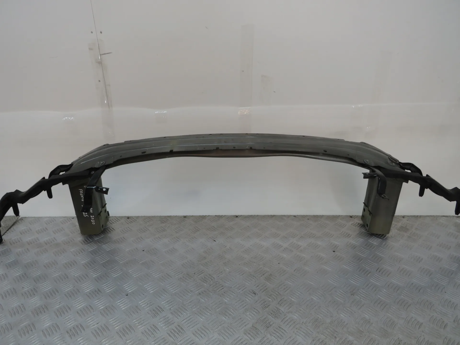 Front bumper reinforcement OPEL Astra K Sports Tourer