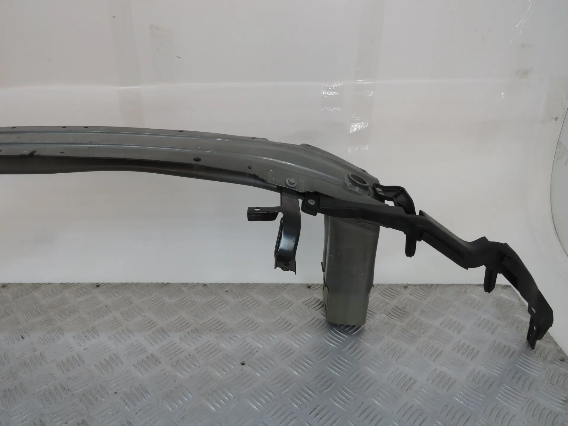 Front bumper reinforcement OPEL Astra K Sports Tourer Imagem-2
