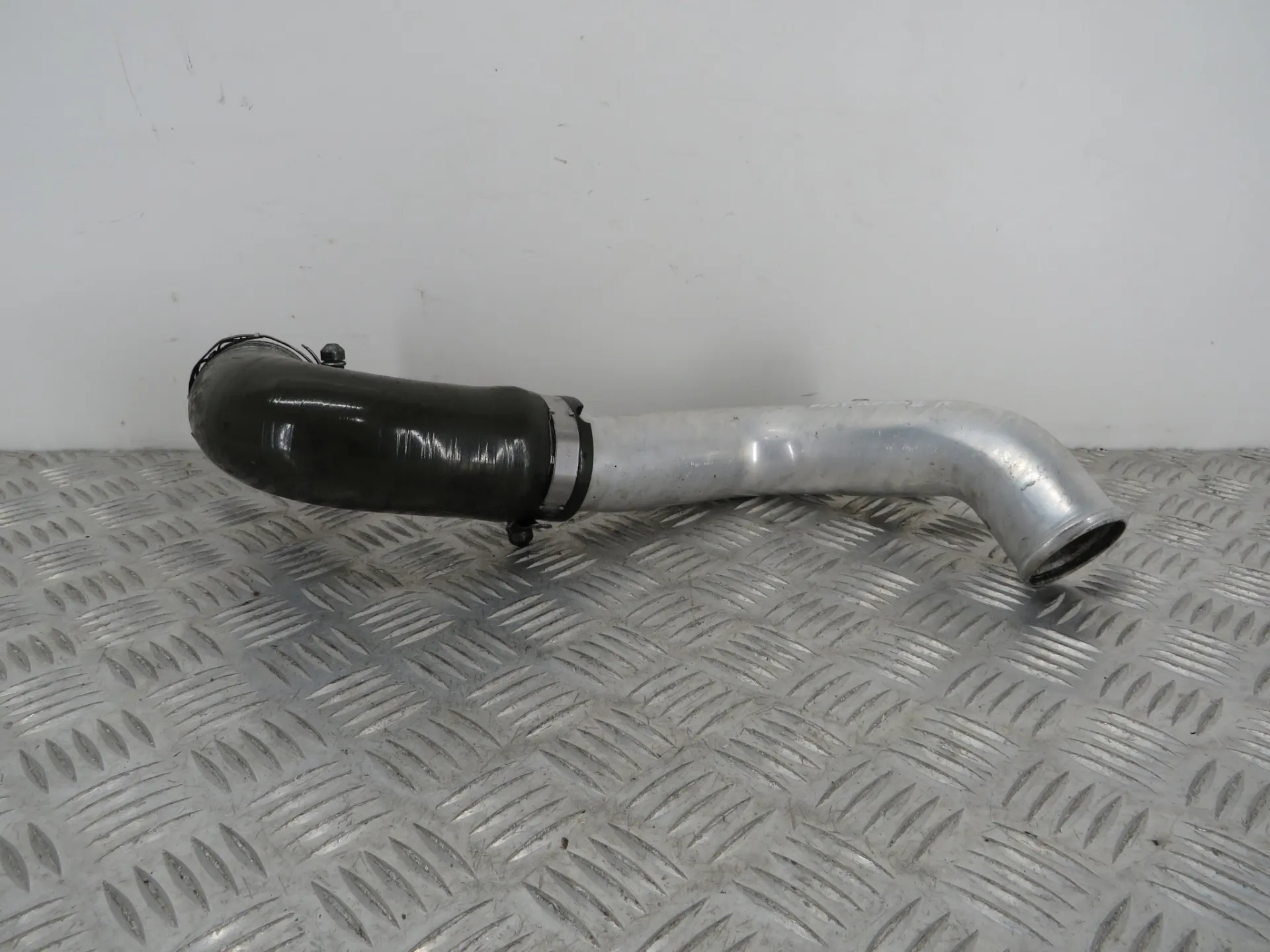 Tuyau d’intercooler HYUNDAI Tucson (TL)