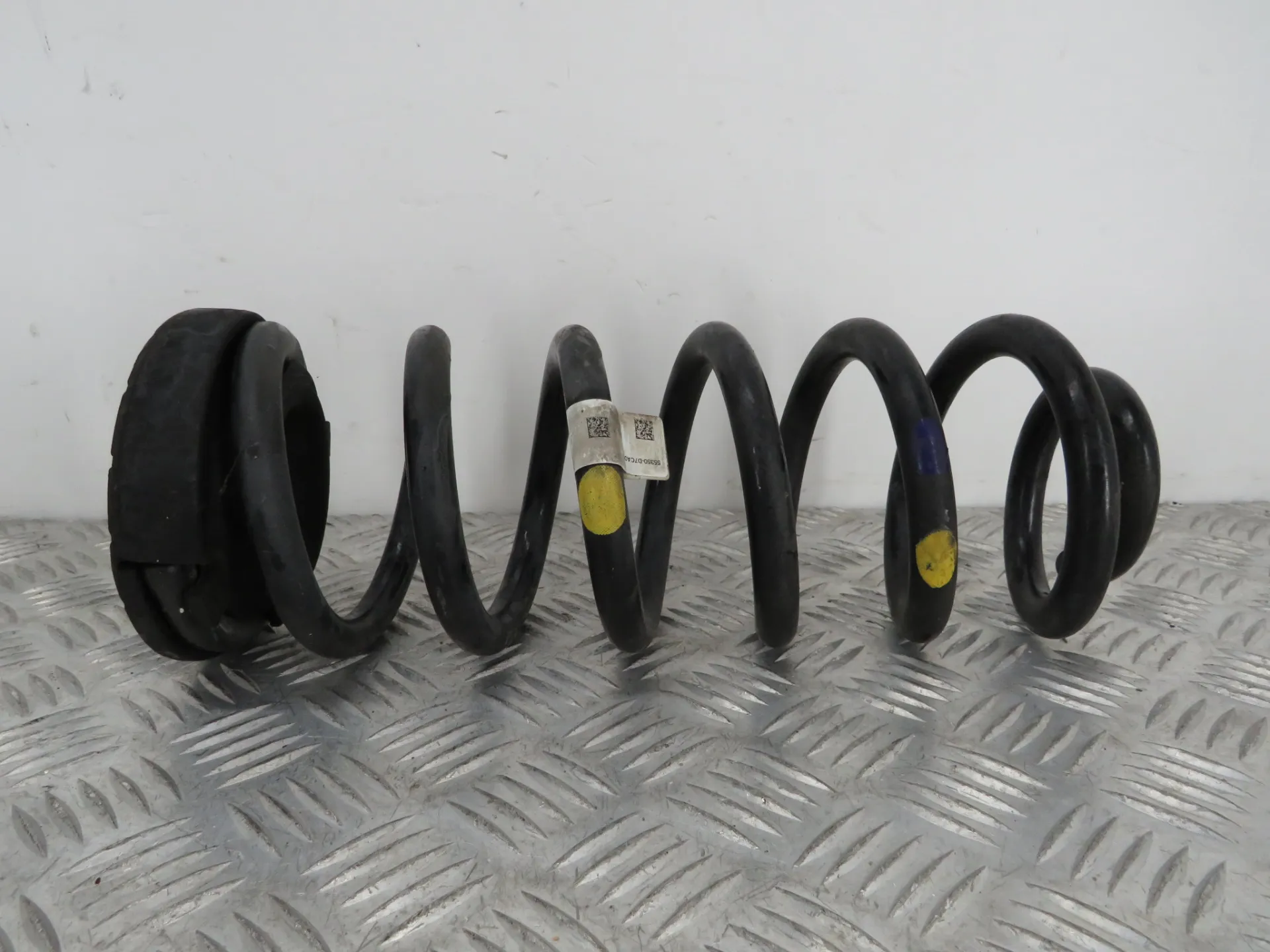 Ressort de suspension arrière gauche HYUNDAI Tucson (TL)