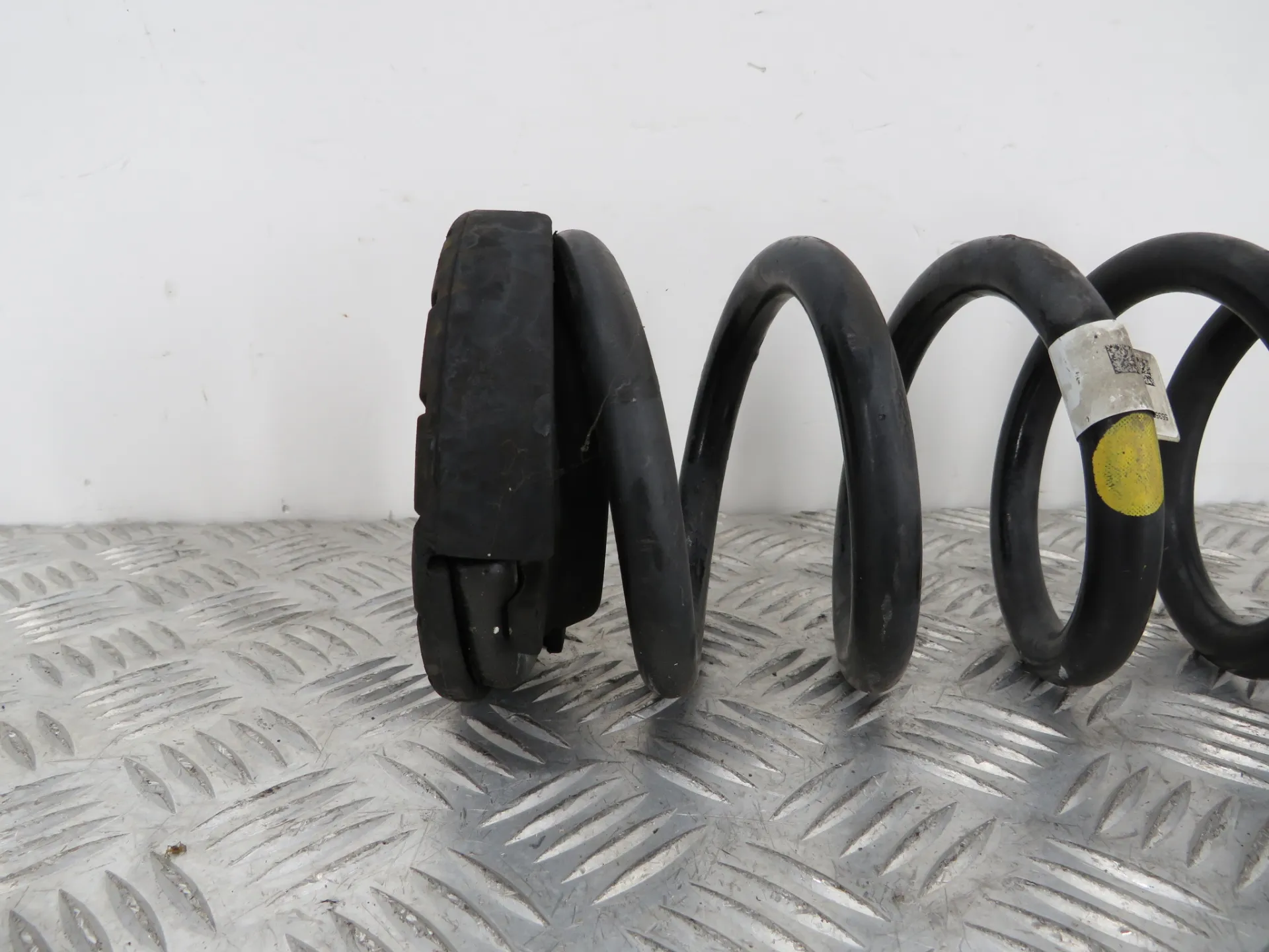 Ressort de suspension arrière gauche HYUNDAI Tucson (TL) Imagem-1