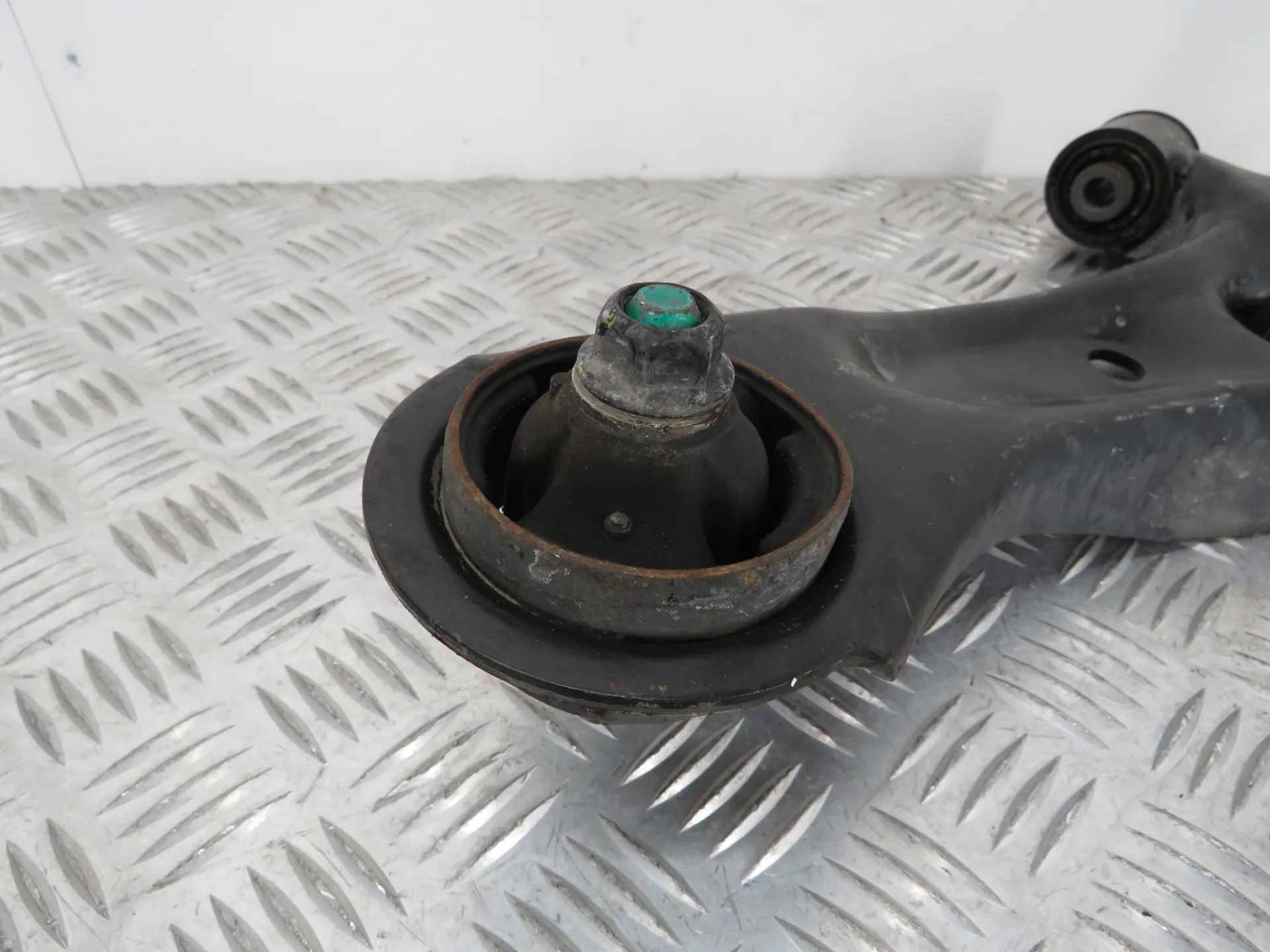 Bras de suspension Avant Droite HYUNDAI Tucson (TL) Imagem-1