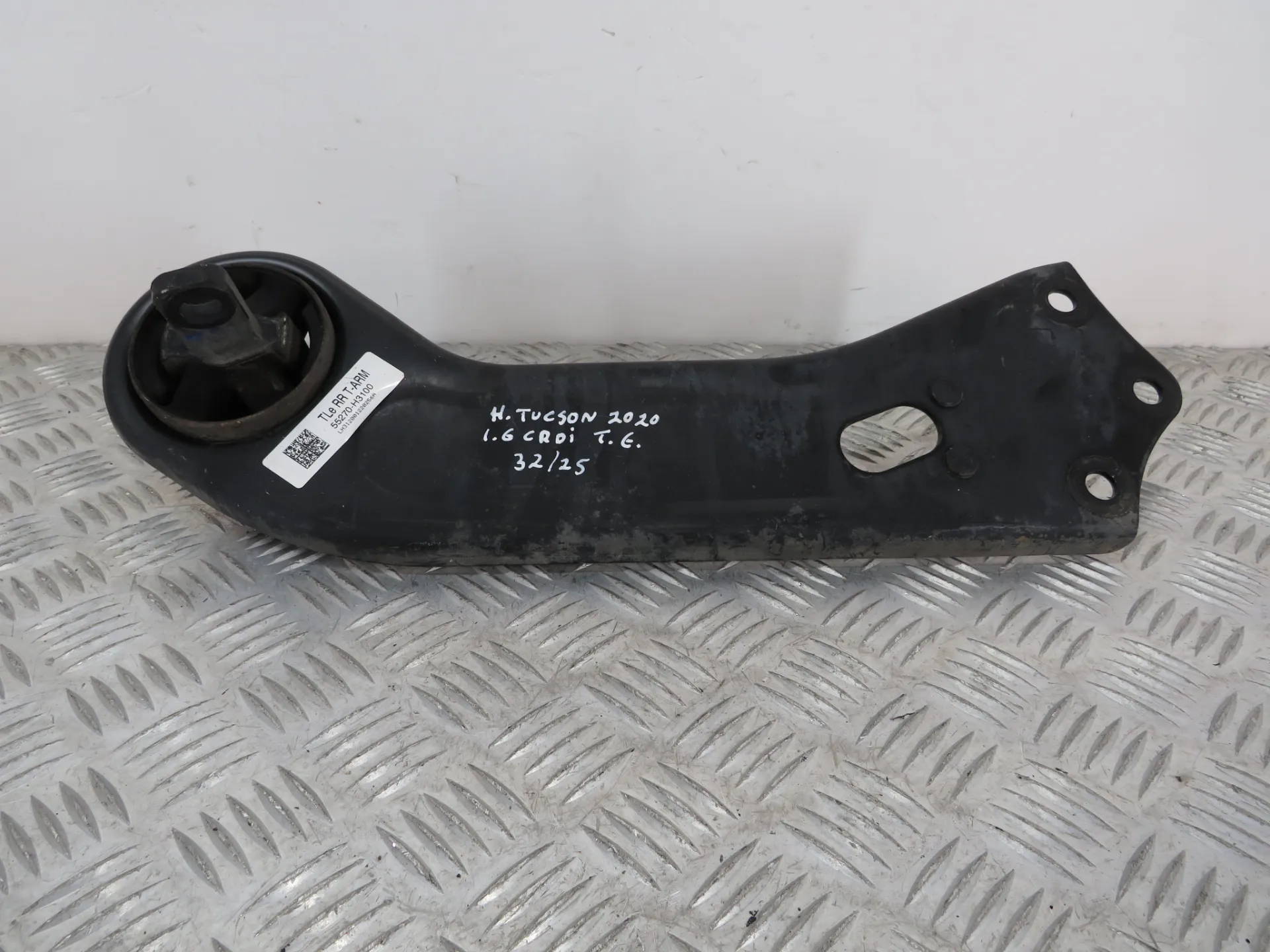 Bras de suspension arrière gauche HYUNDAI Tucson (TL)