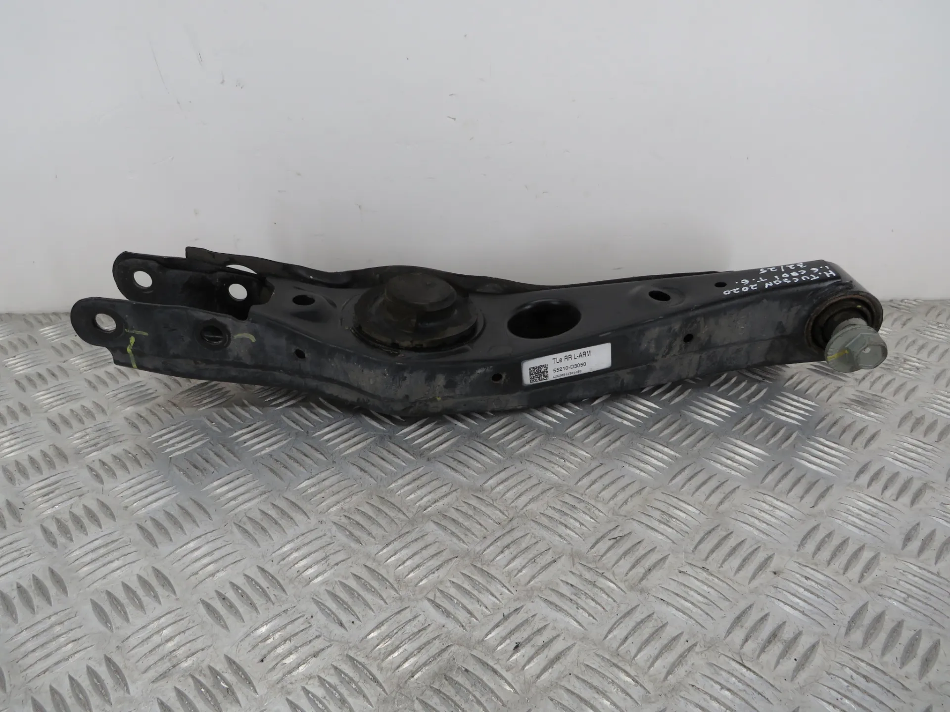 Bras de suspension arrière gauche HYUNDAI Tucson (TL)