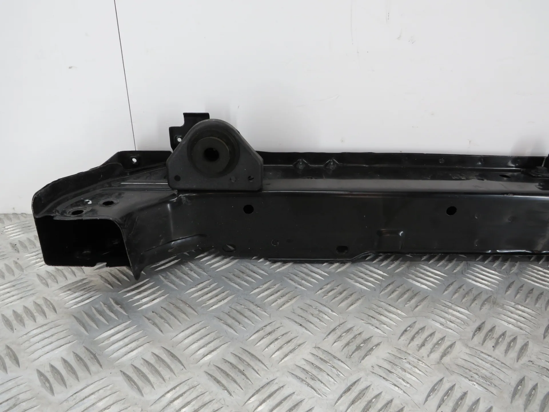 Traverse Support Radiateur HYUNDAI Tucson (TL) Imagem-1