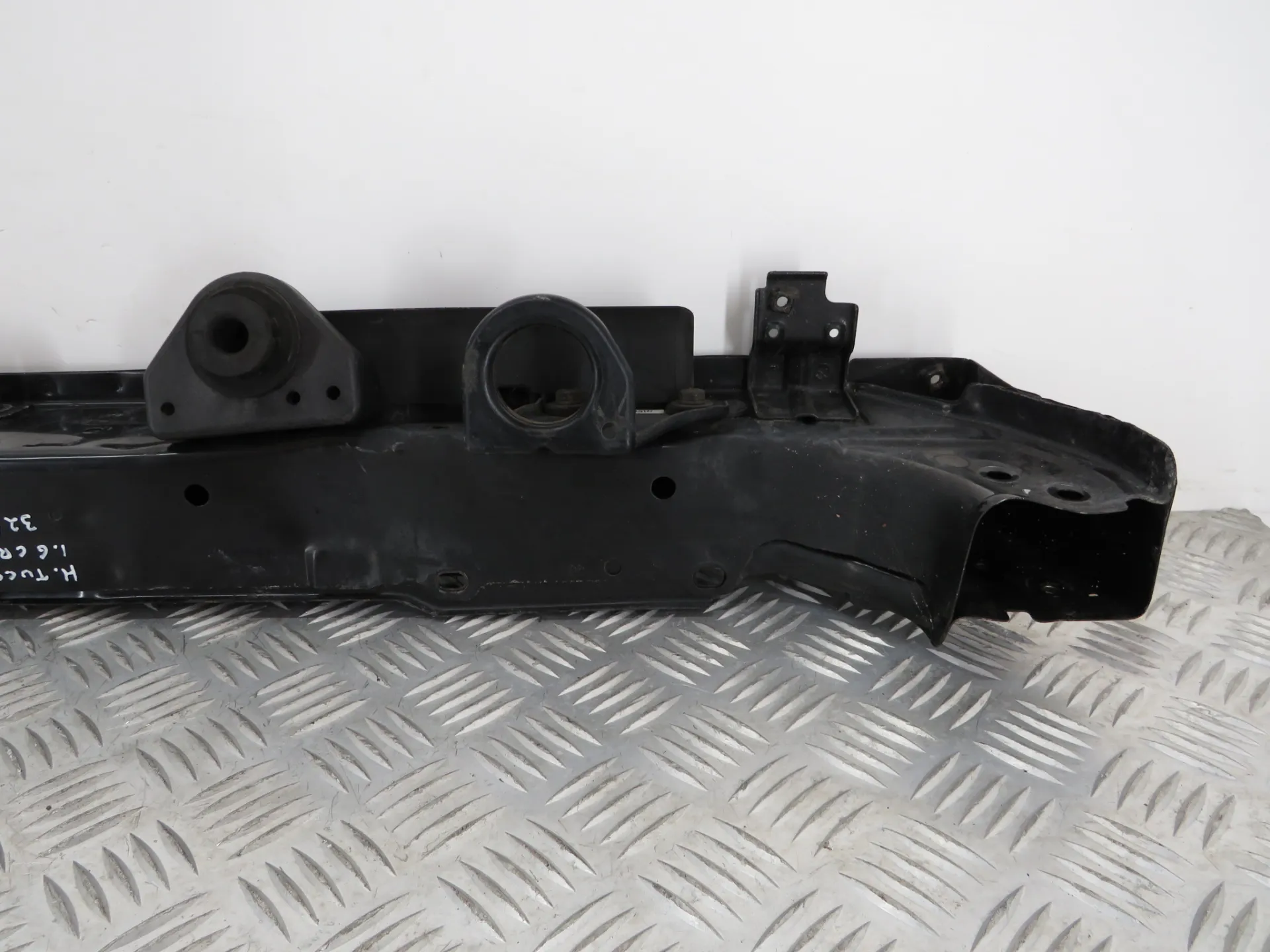 Traverse Support Radiateur HYUNDAI Tucson (TL) Imagem-2