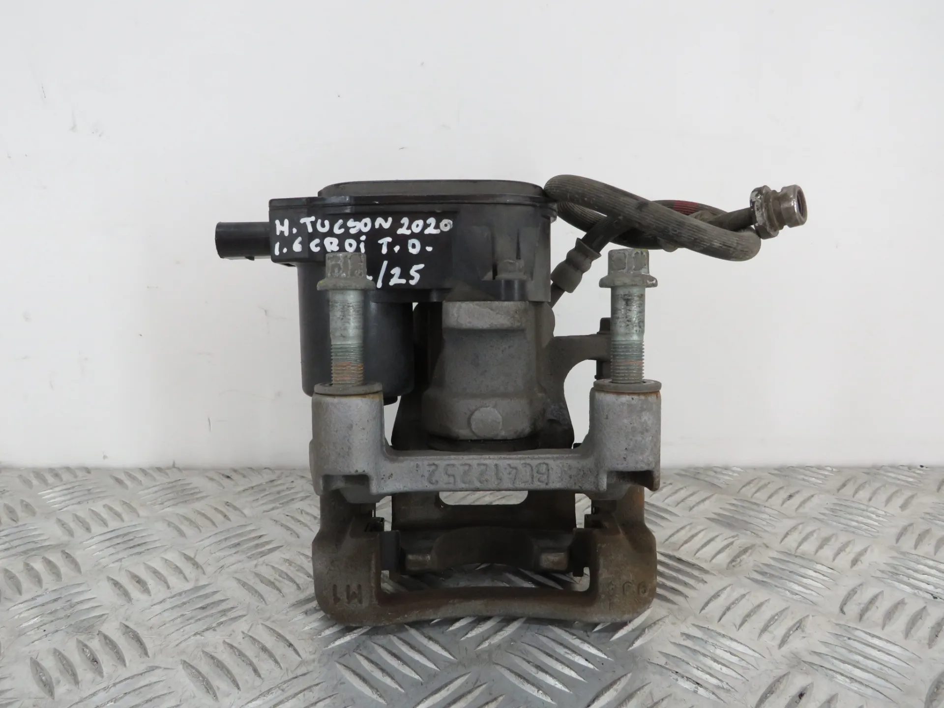 Étrier de frein arrière Droite HYUNDAI Tucson (TL) Imagem-1