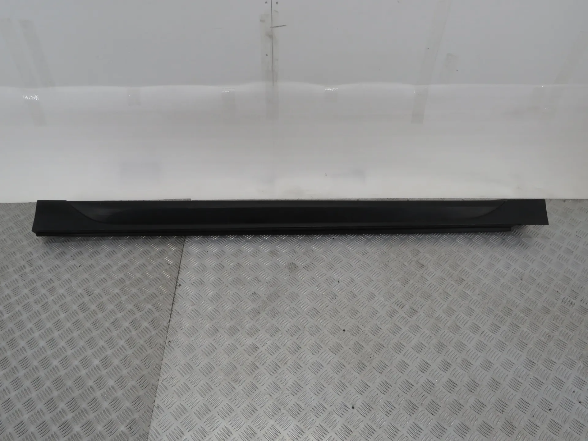 Seuil gauche HYUNDAI Tucson (TL)