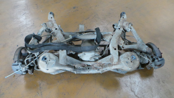 Essieu arrière à tambours MITSUBISHI Pajero III (V6_W, V7_W) Imagem-2