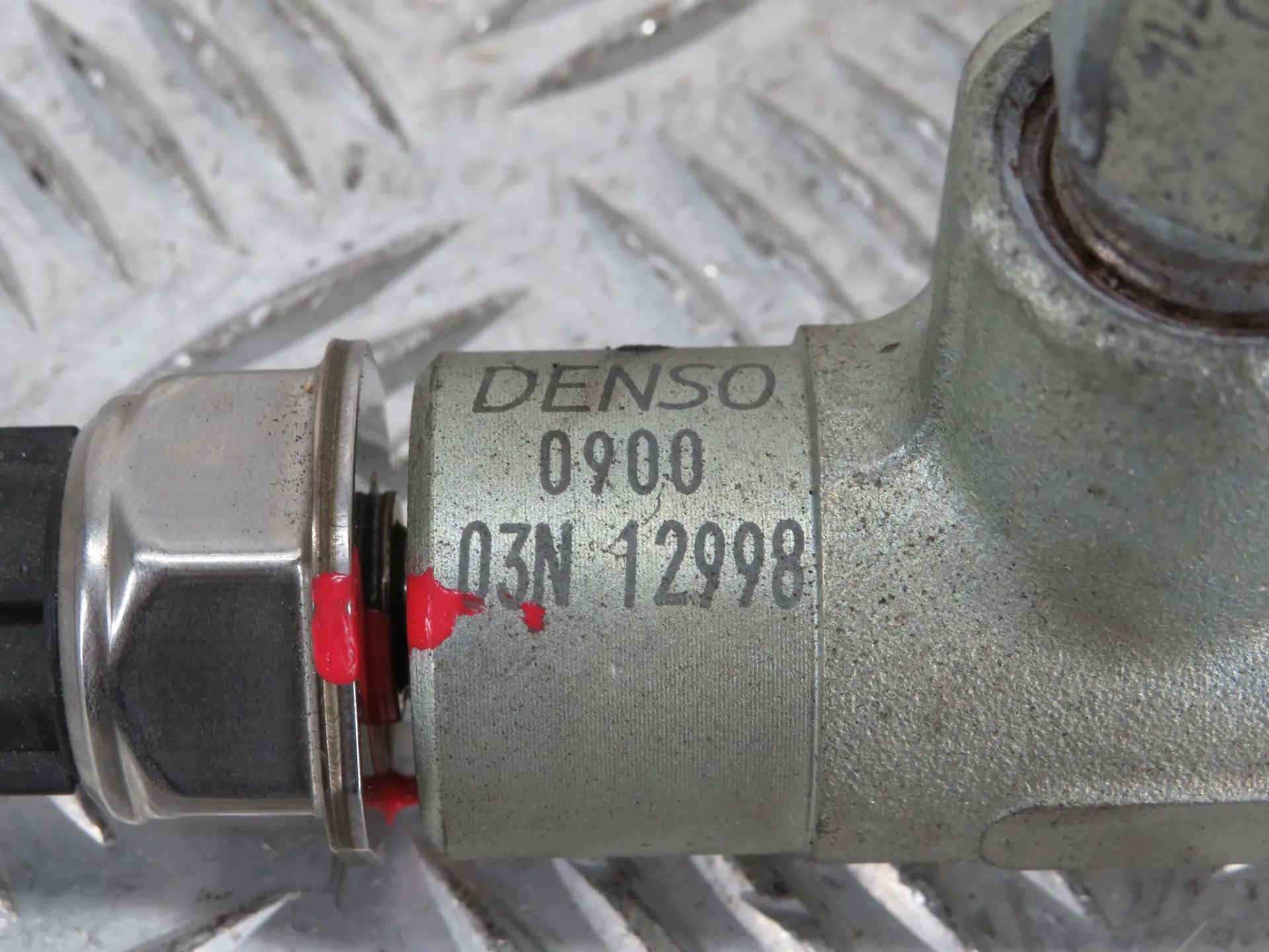 Rampa iniettori OPEL Astra J Imagem-3