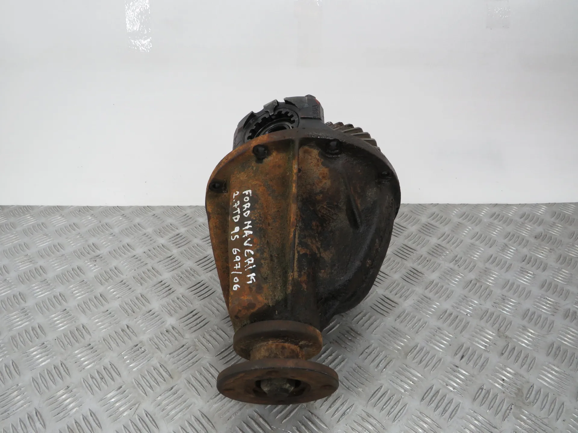 Diferencial trasero FORD Maverick (UDS, UNS)