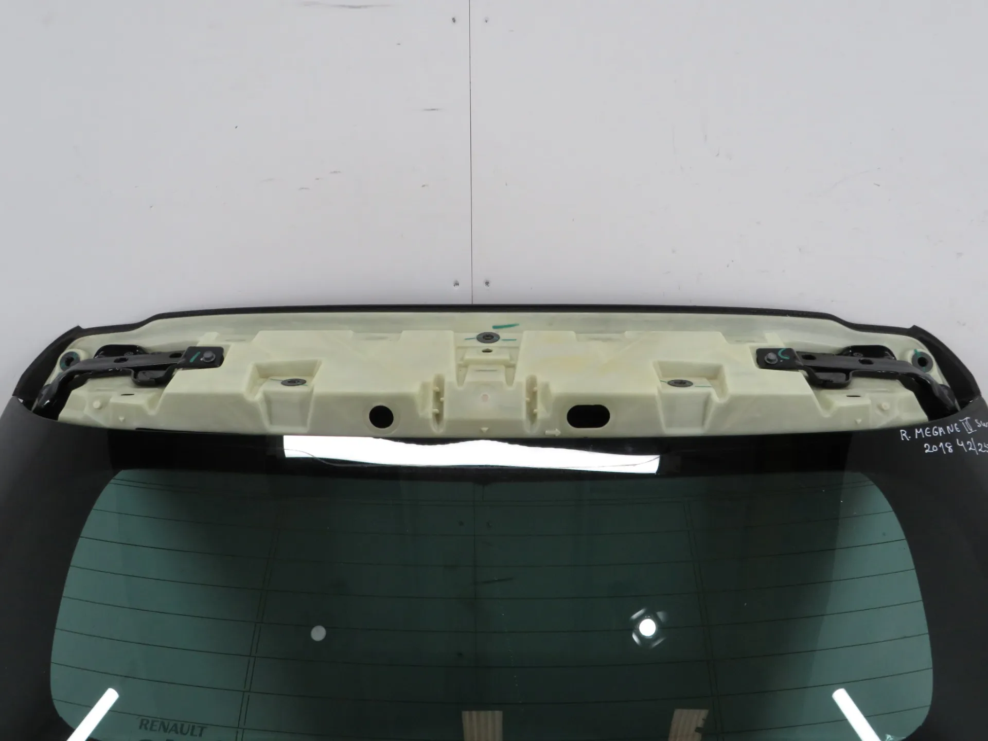 Portellone bagagliaio RENAULT Megane IV Grandtour (K9A/M_) Imagem-3