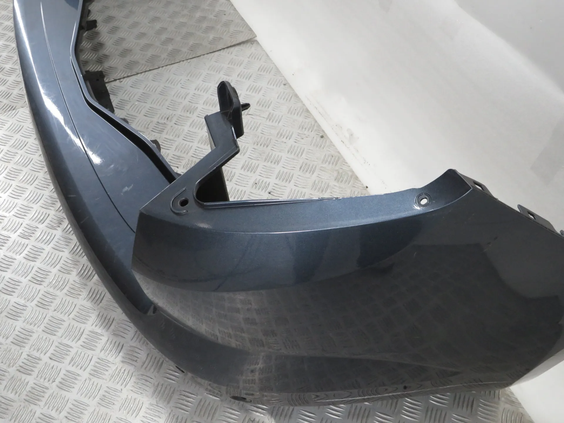 Pare-chocs arrière RENAULT Megane IV Grandtour (K9A/M_) Imagem-4