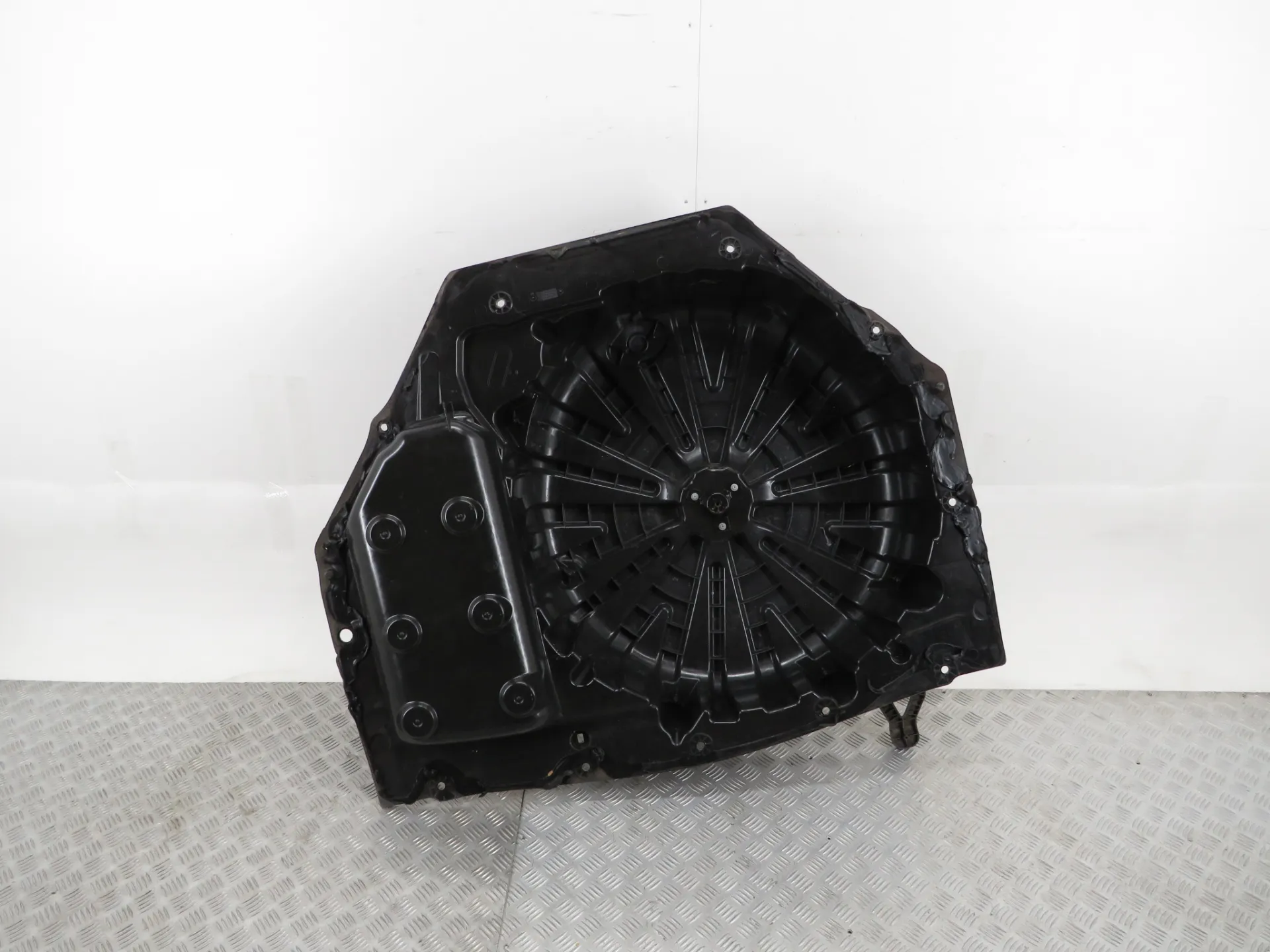 Ballast / Kofferraumschale RENAULT Megane IV Grandtour (K9A/M_)