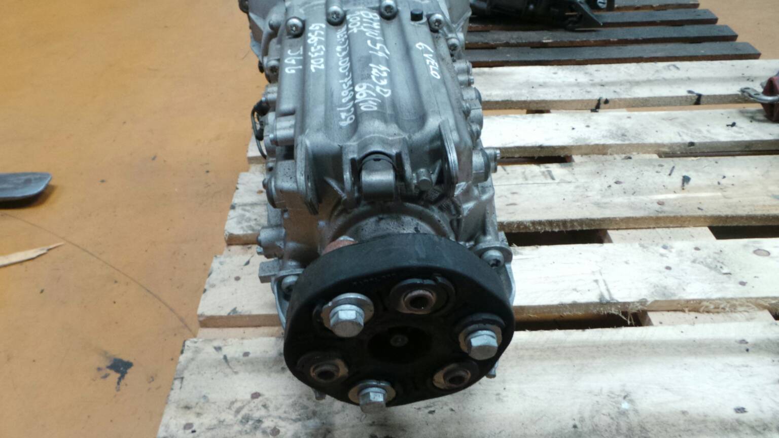 Manual gearbox BMW 1 (E81) Imagem-2